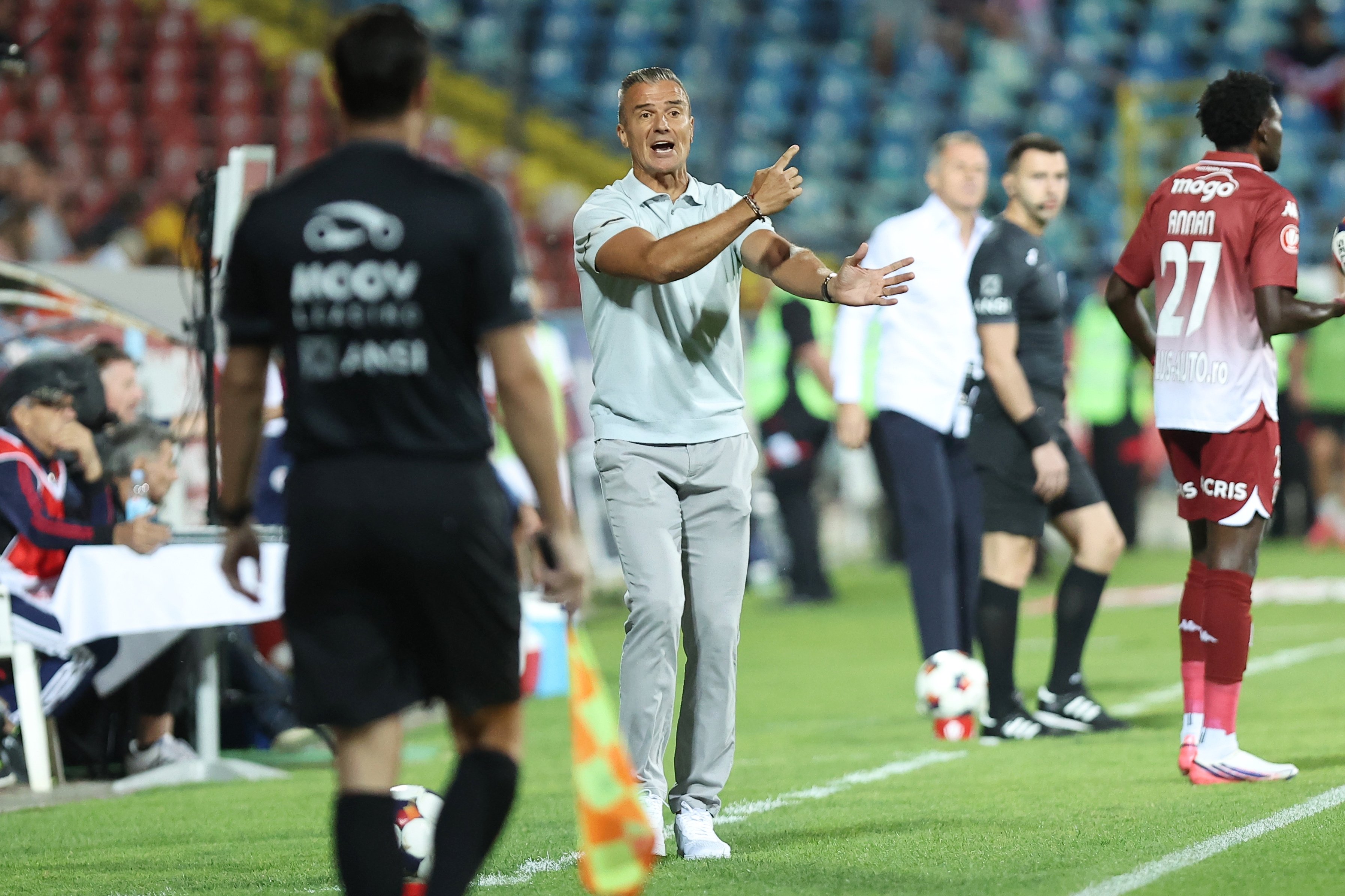 Faza care a rupt echilibrul! Verdictul specialistului după cartonașul roșu din Oțelul - Rapid