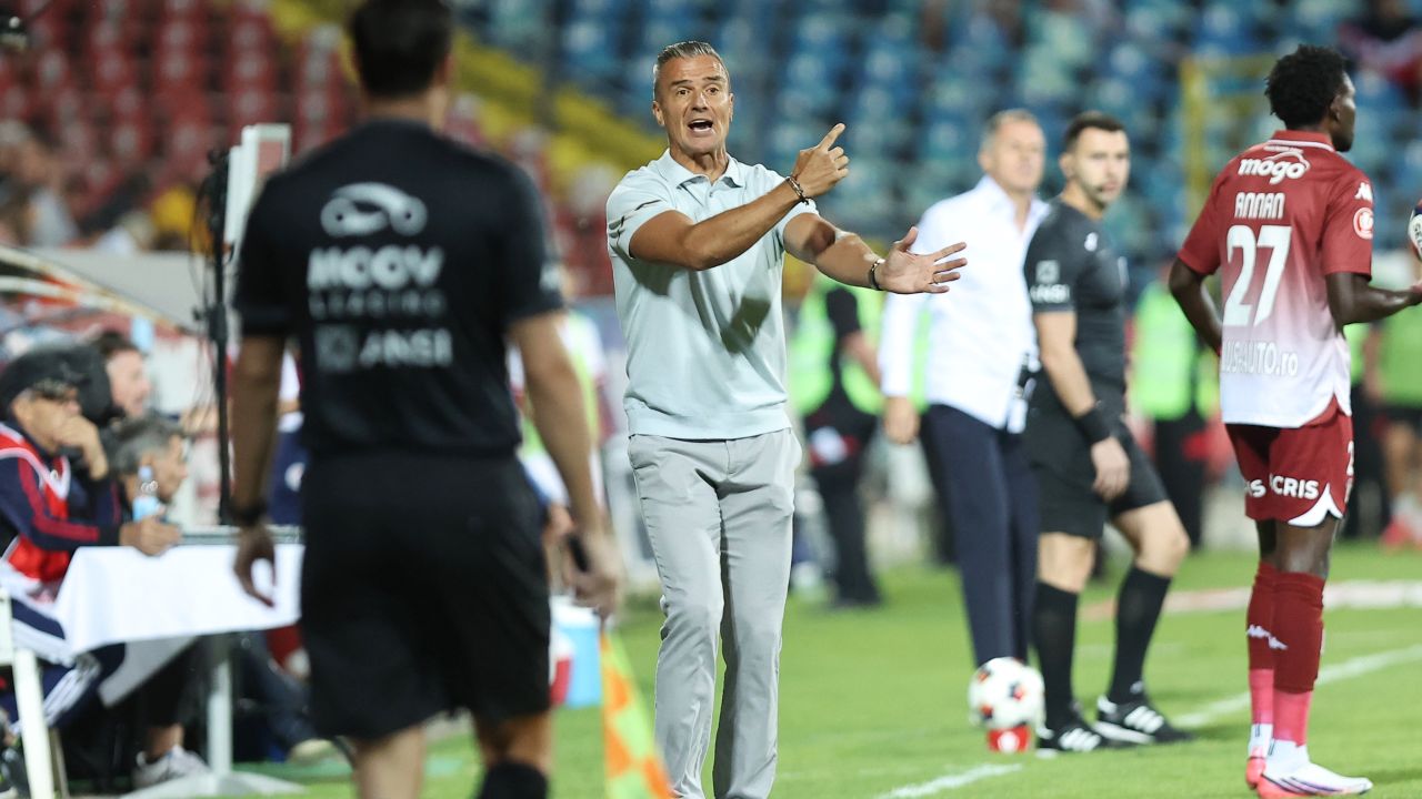 Faza care a rupt echilibrul! Verdictul specialistului după cartonașul roșu din Oțelul - Rapid