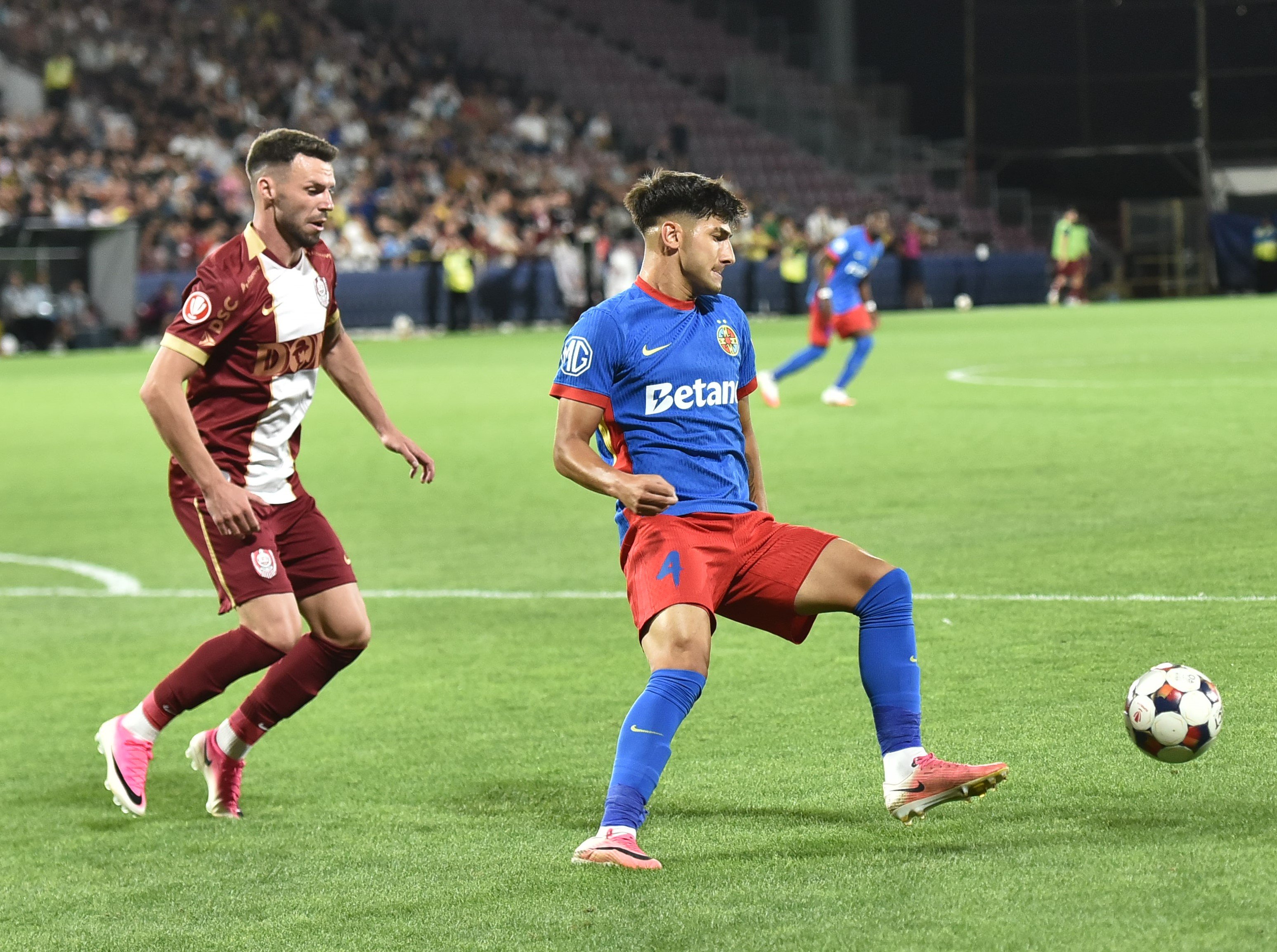 Ricardo Pădurariu FCSB