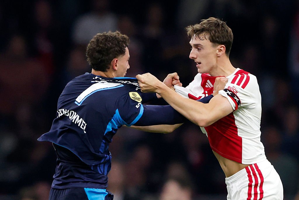Van bommel psv ajax 1