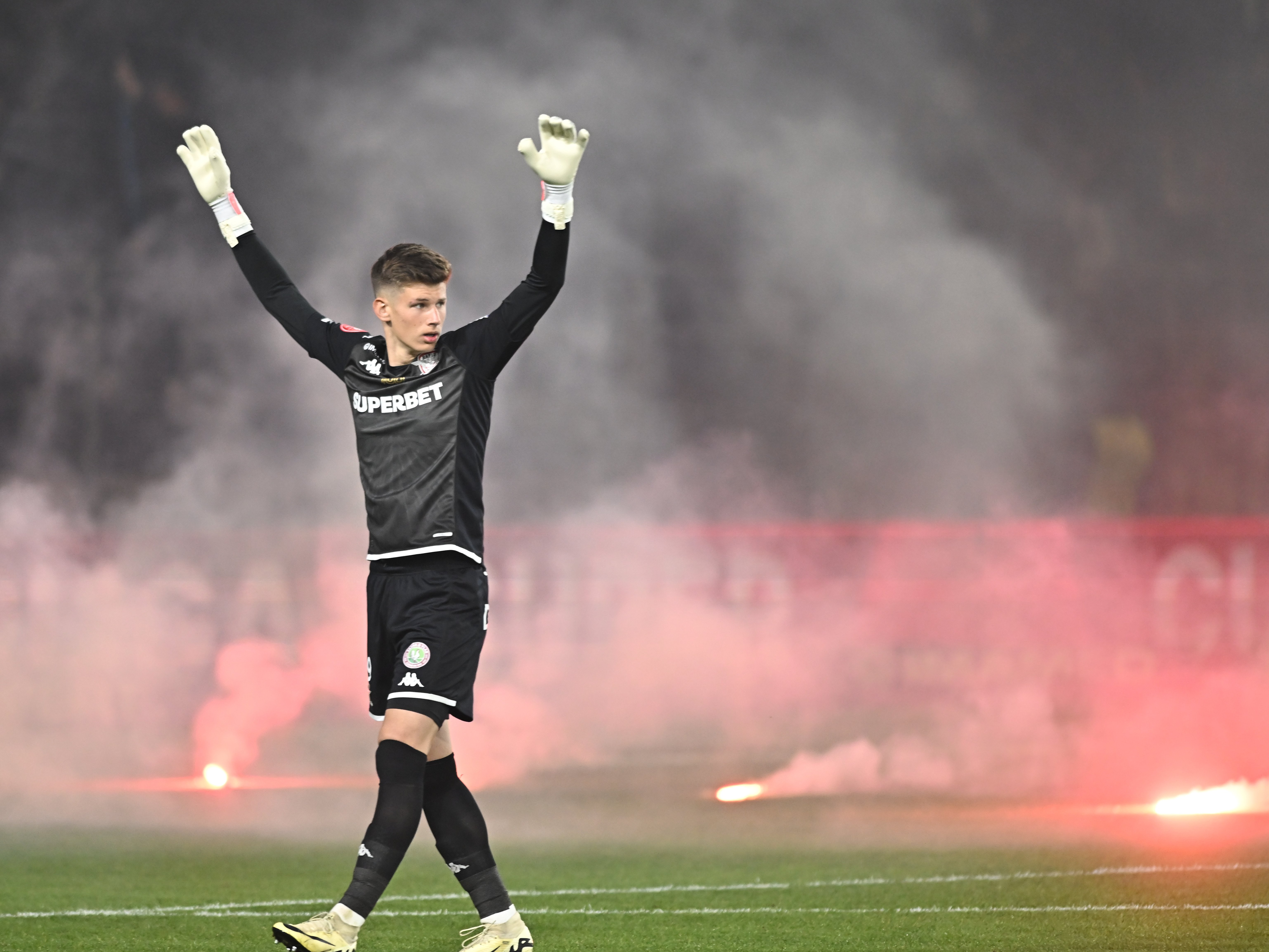 El e noul mare portar de la Rapid! Bogdan Lobonț, convins după 0-1 cu Oțelul: „Se vede valoarea”