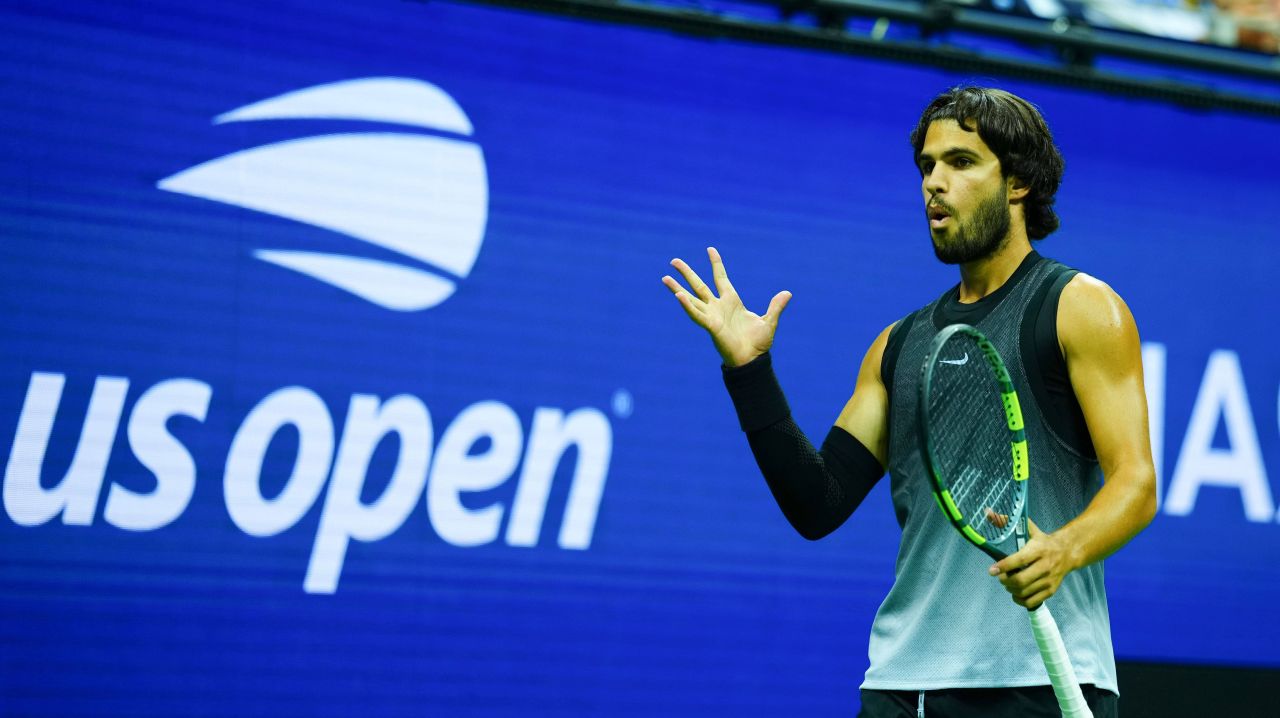 Rarisim: Carlos Alcaraz pierde în cinci seturi cu Ben Shelton, în cel mai târziu meci jucat vreodată la US Open
