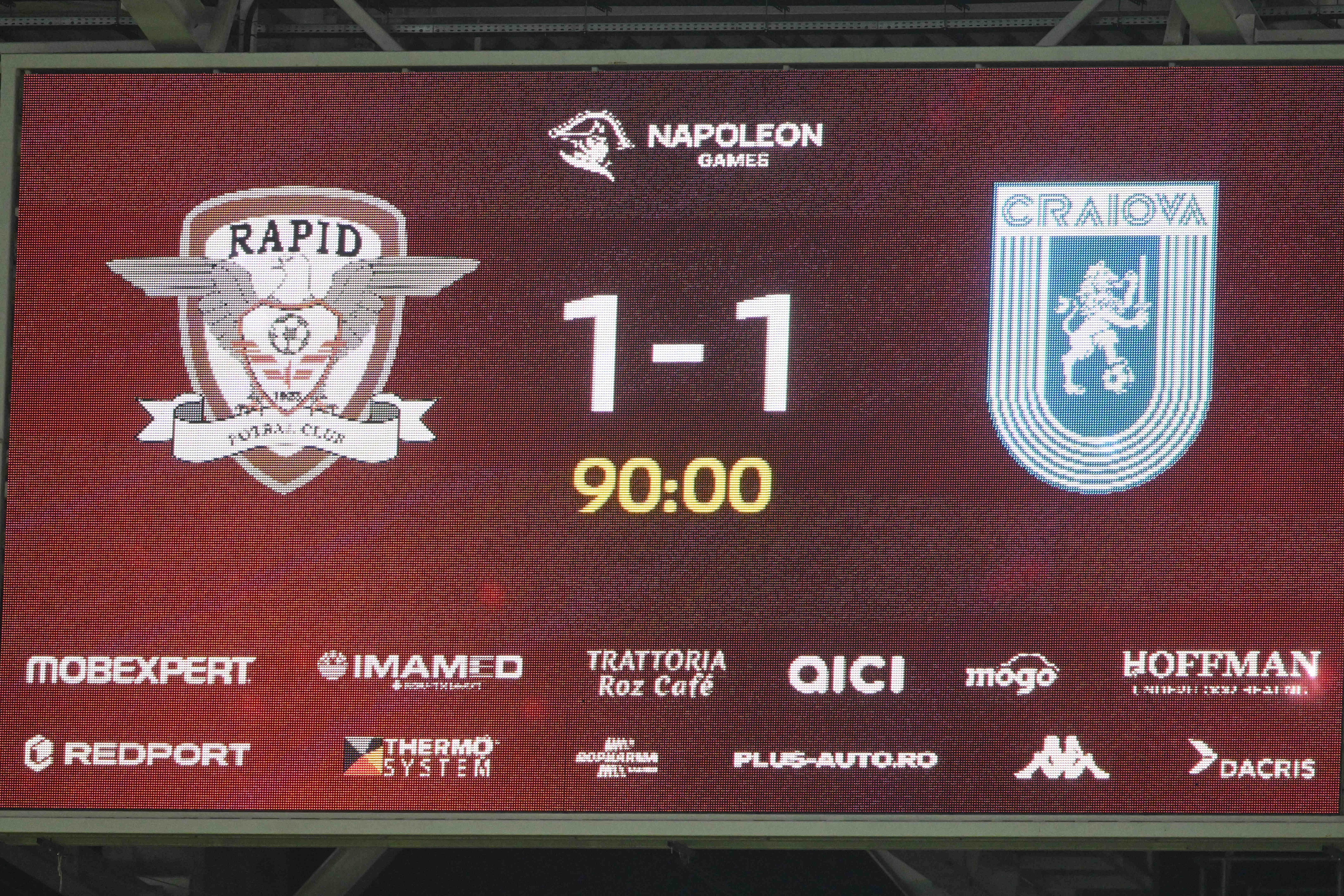 Rapid și Universitatea Craiova, penalizate de FRF!