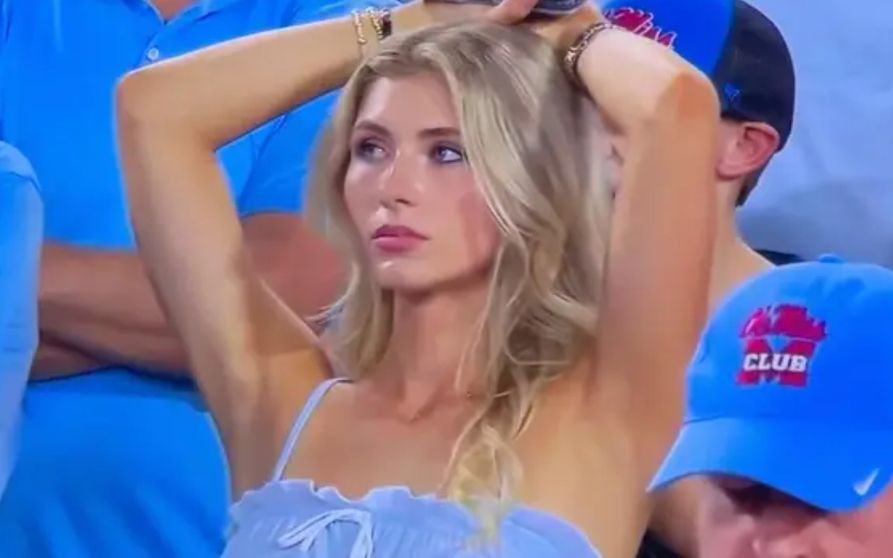A devenit virală peste noapte după ce a fost filmată la un meci de fotbal! Cine este tânăra care s-a trezit cu zeci de mesaje de la admiratori