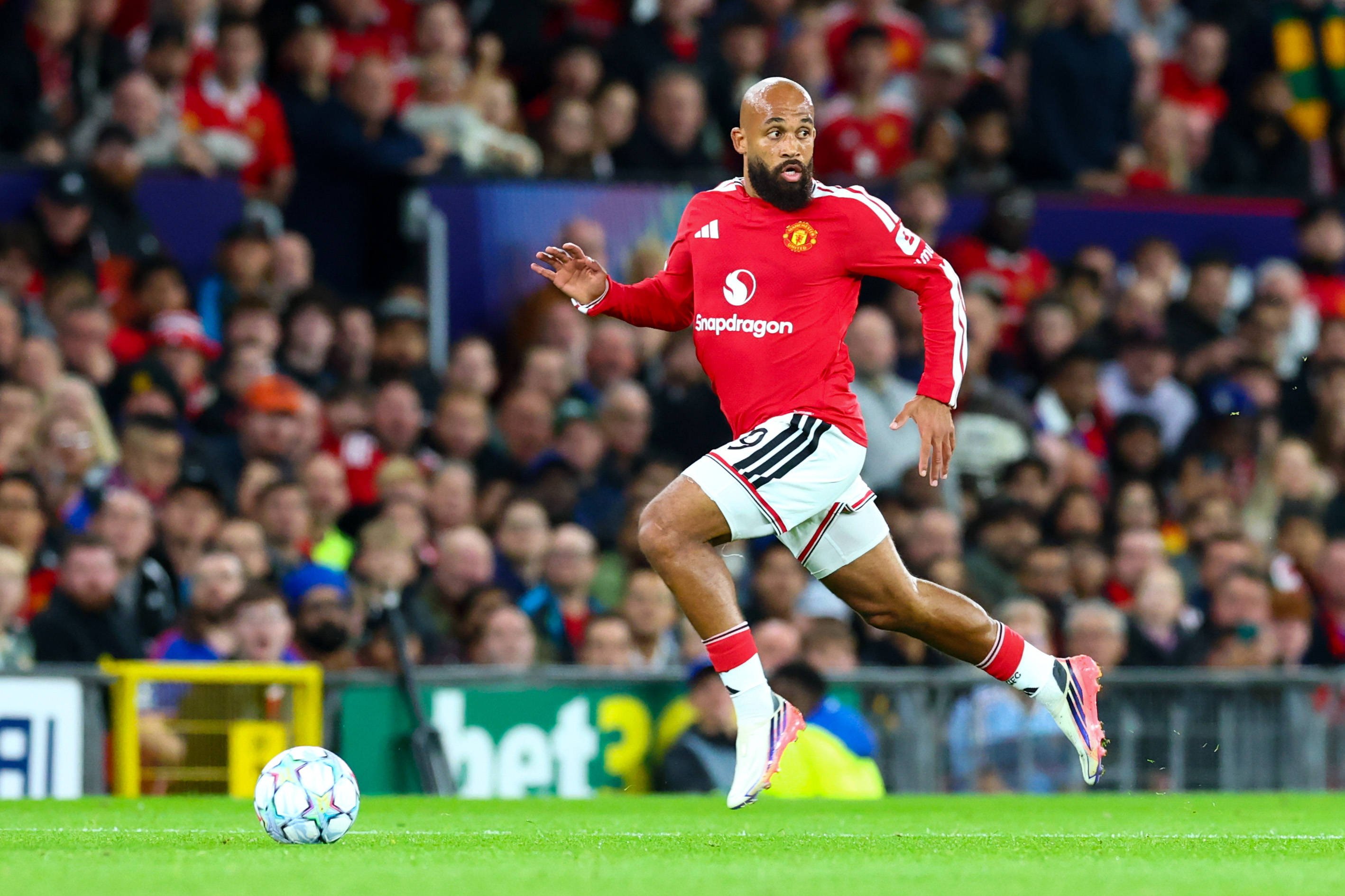 Manchester United – Manchester City, azi, de la 18:30. Echipele probabile + cotele caselor de pariuri din Anglia + pronosticul lui Dan Chilom