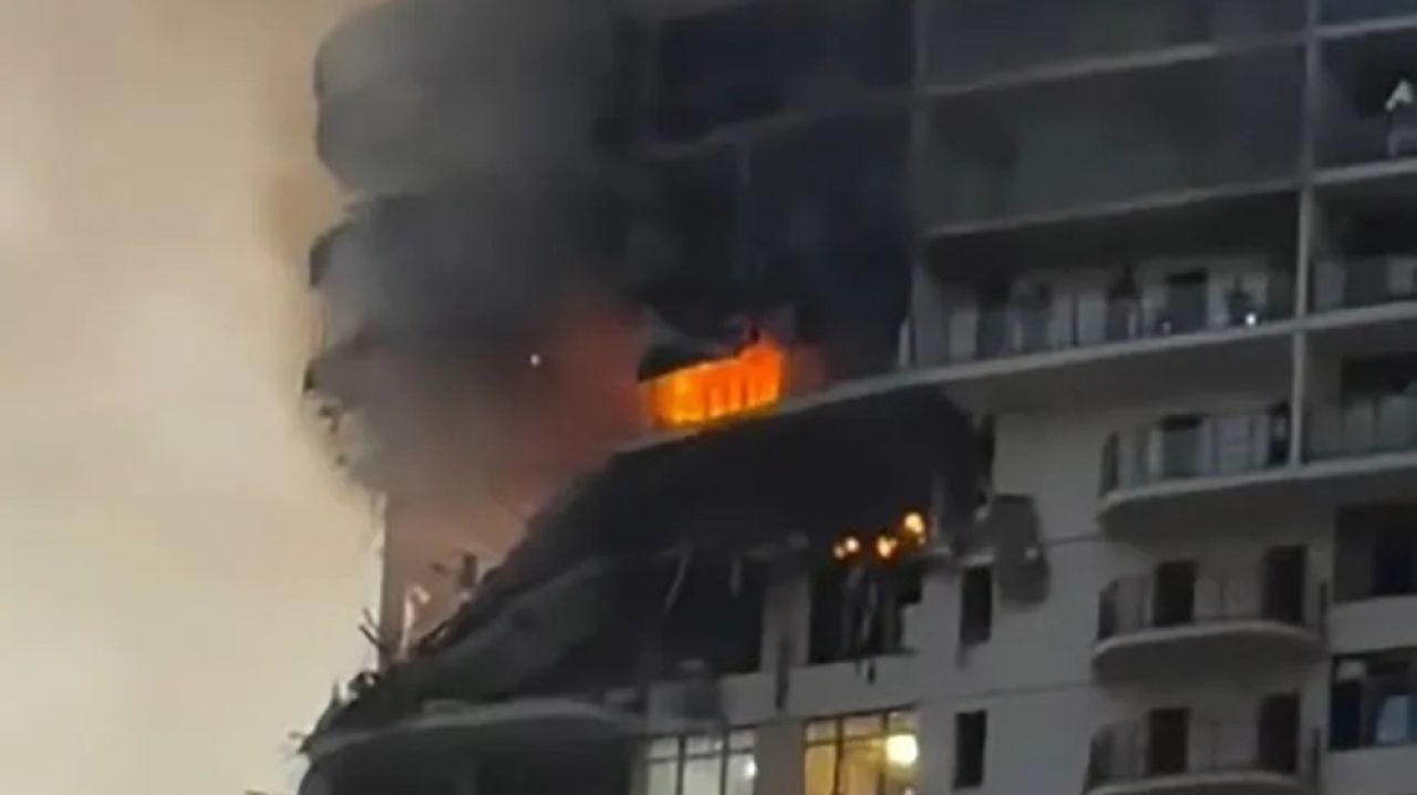 Apartamentul unei jucătoare de tenis, spulberat de ruși. Obiectul rămas intact printre dărâmături