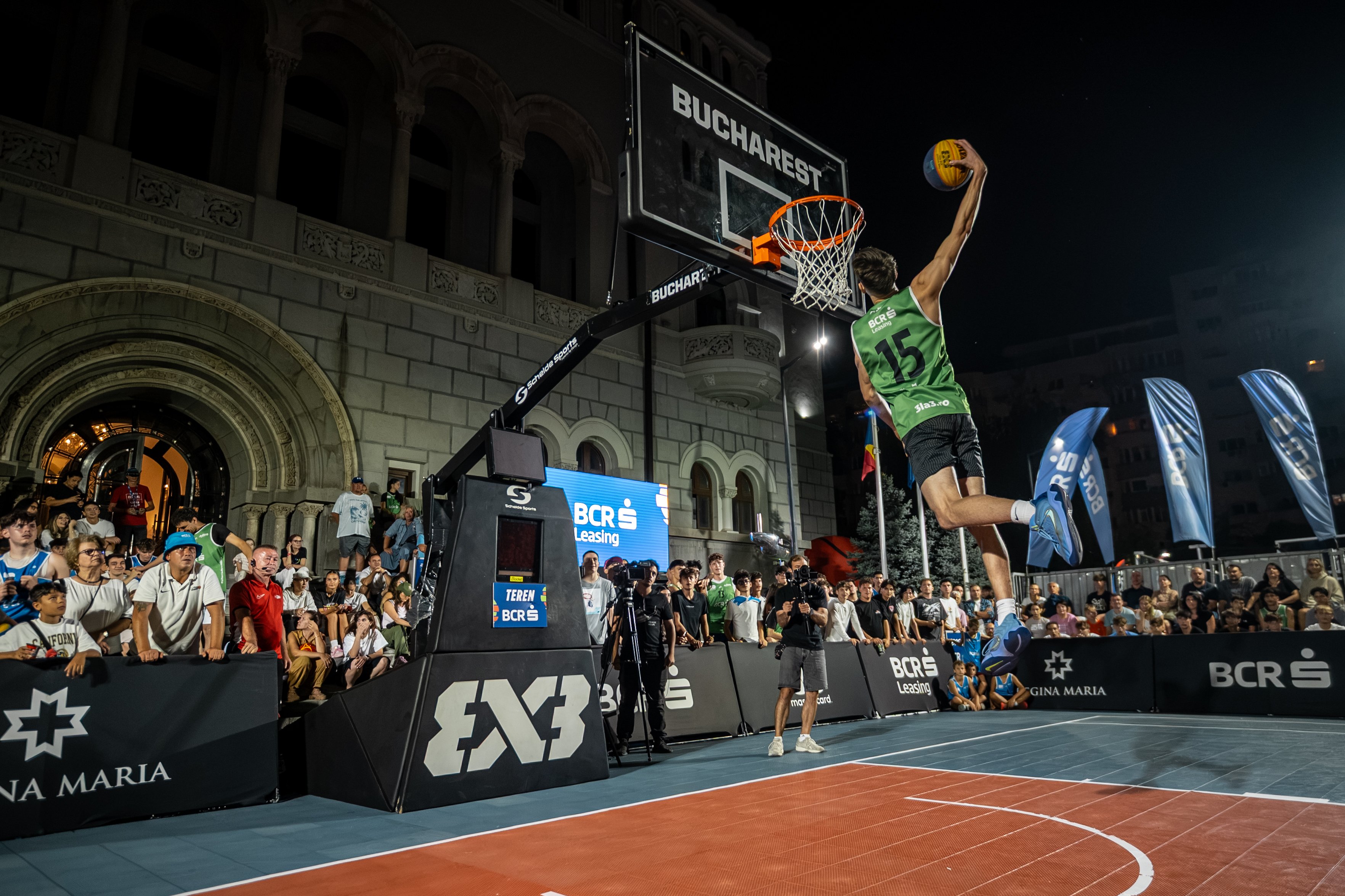 Final de poveste la BCR Sport Arena Streetball 2026: Glorii ale fotbalului și o campioană olimpică au jucat baschet 3x3 în fața Primăriei Sectorului 1