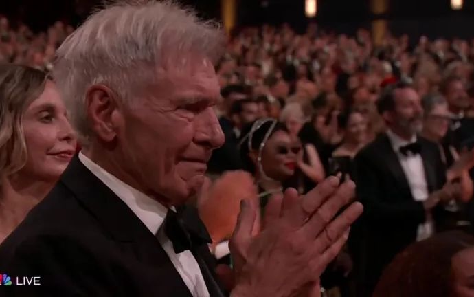 Momentul care i-a făcut să plângă pe Nicole Kidman și Harrison Ford. Cum a apărut Michael J Fox, bolnav incurabil, la premiile Emmy 2026