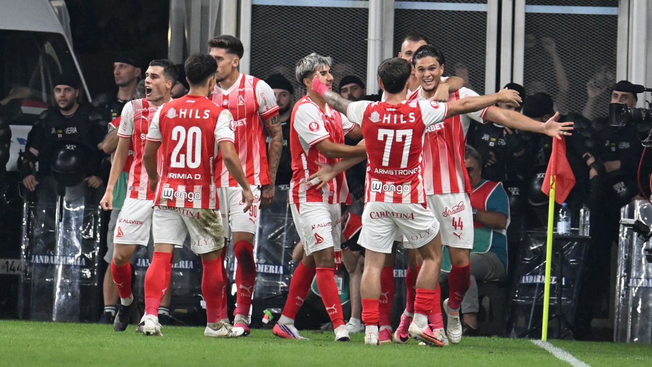 Titularul de la Dinamo s-a operat și e OUT o lună!