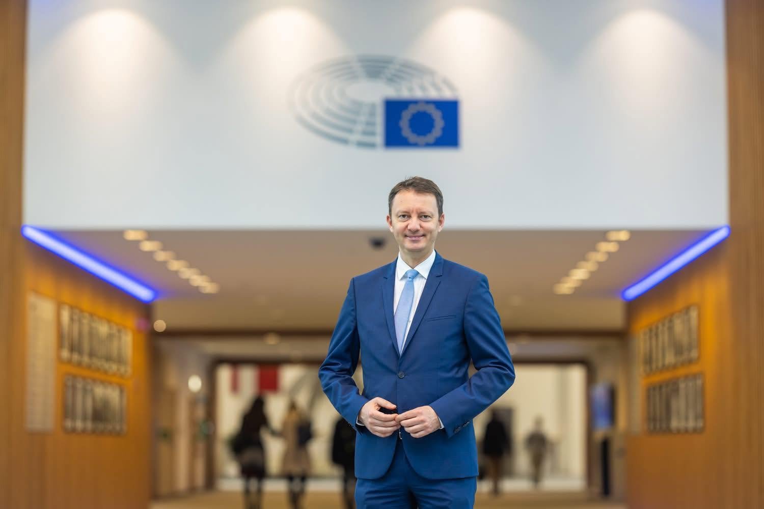 Cu ce echipă ține Siegfried Mureșan, europarlamentarul propus premier de Nicușor Dan
