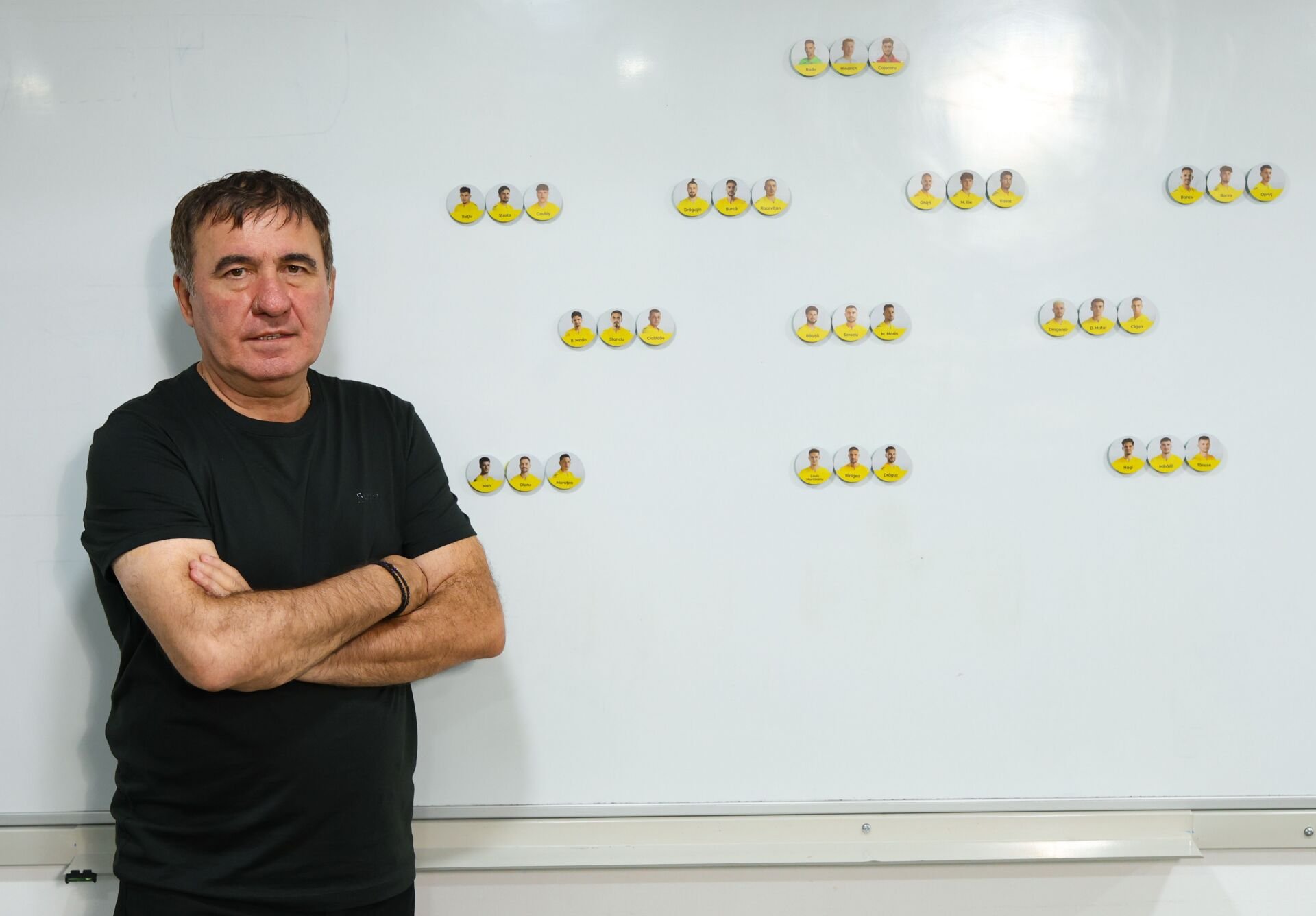 Gheorghe Hagi a stabilit lotul României pentru primele patru meciuri din Liga Națiunilor! Surprize URIAȘE