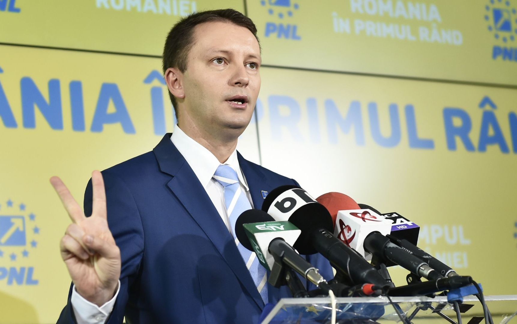 Sondaj în PSD înaintea votului pentru Guvernul Mureșan. Întrebarea lansată de Claudiu Manda