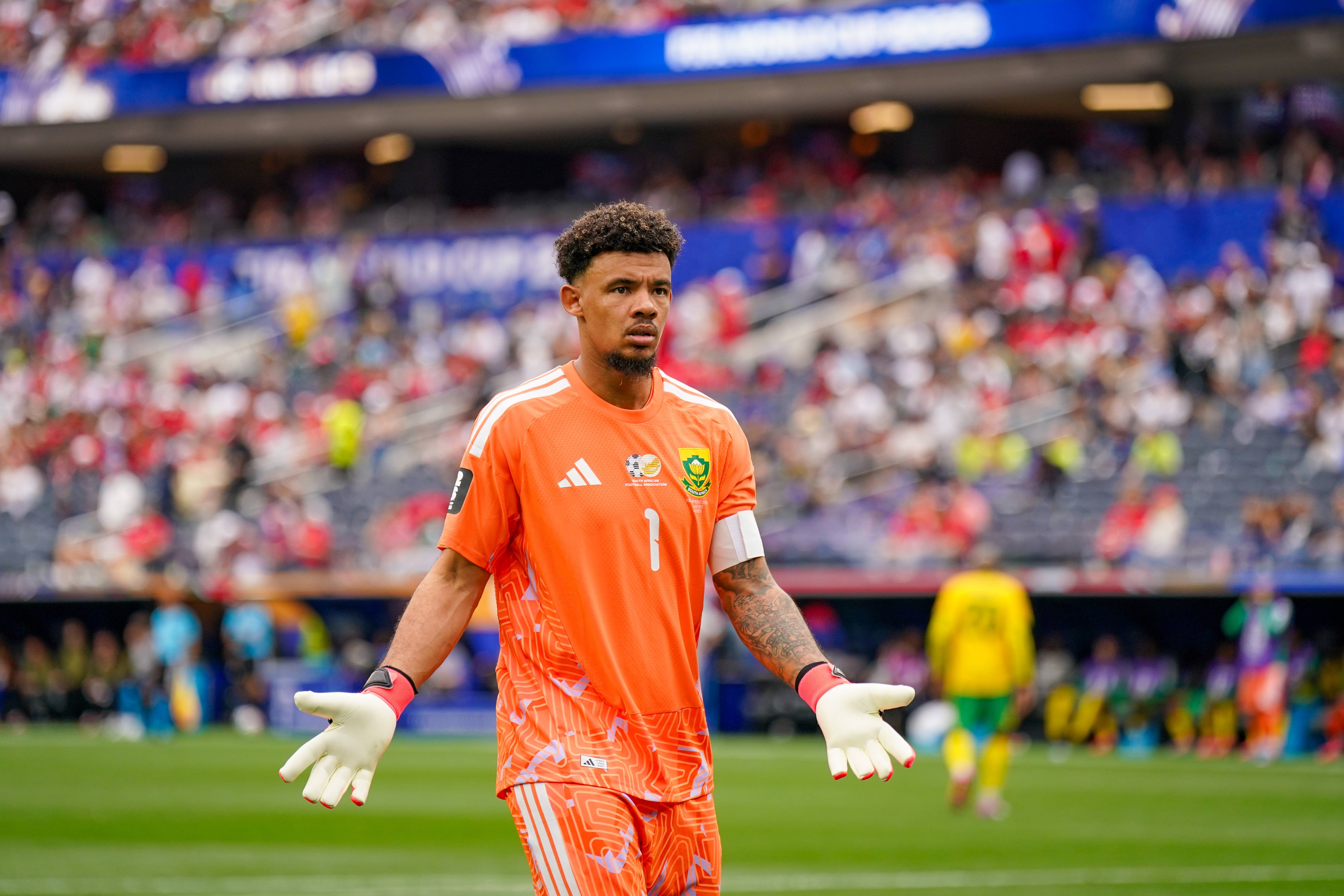 Cum și-a dat autogol cu fața portarul lui Mamelodi Sundowns! Sud-africanii, la un singur pas de finala cu PSG