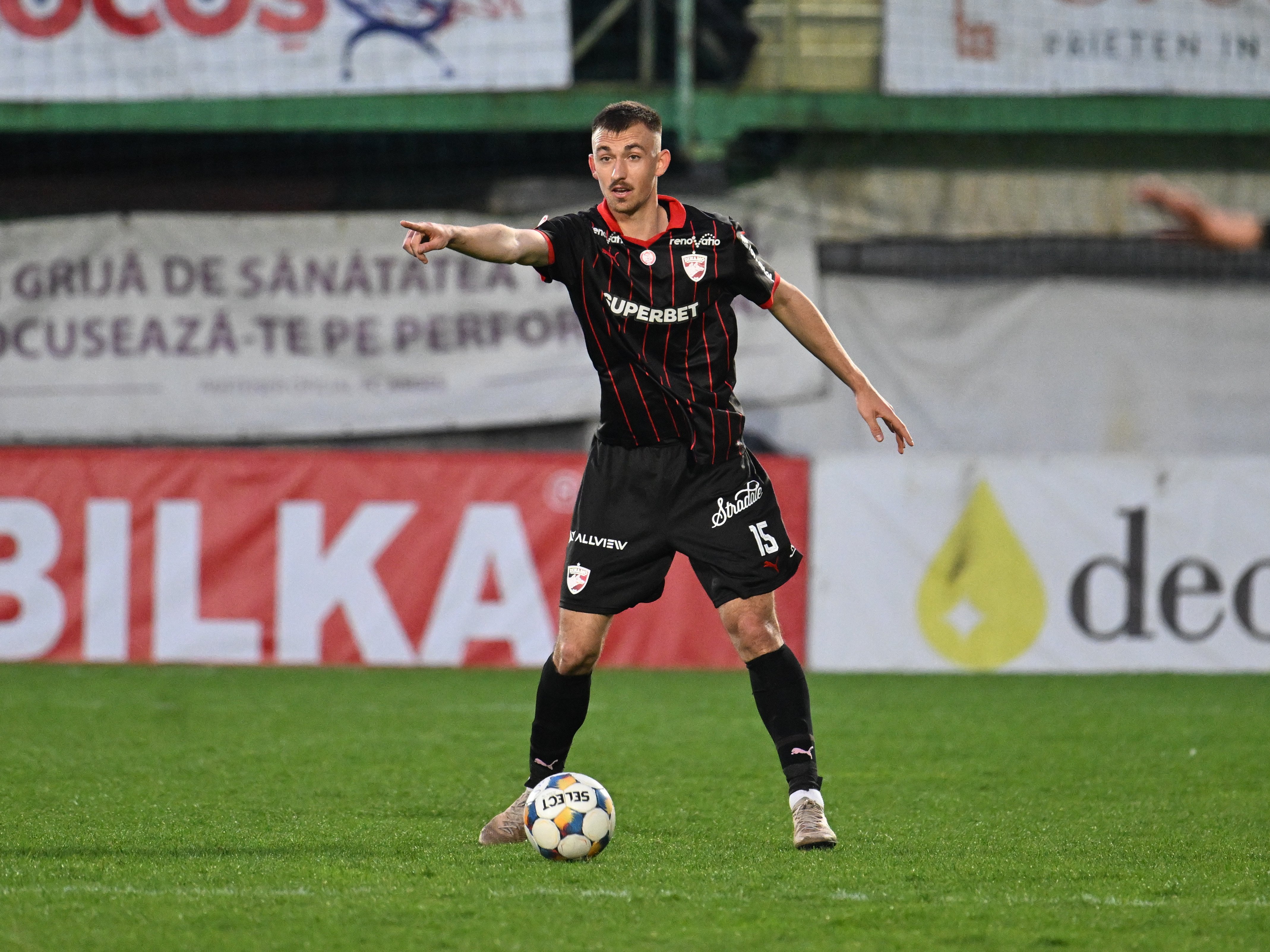 Dinamo, fără Nikita Stoinov pentru duelul cu Farul! De ce lipsește