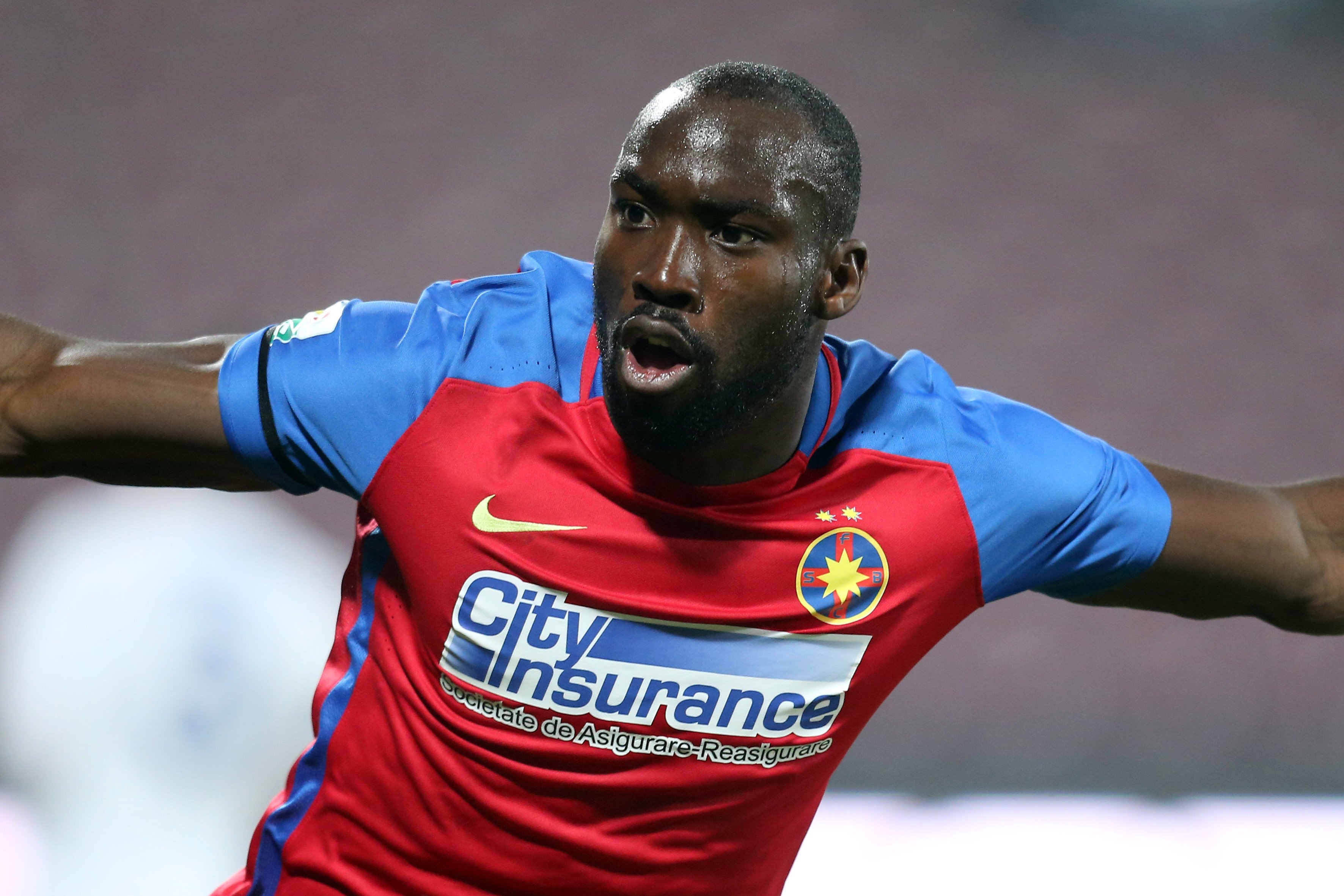 Gregory Tade îngroapă securea cu Reghecampf și îi transmite un mesaj important înainte să semneze cu FCSB: „Spune-i fix așa”