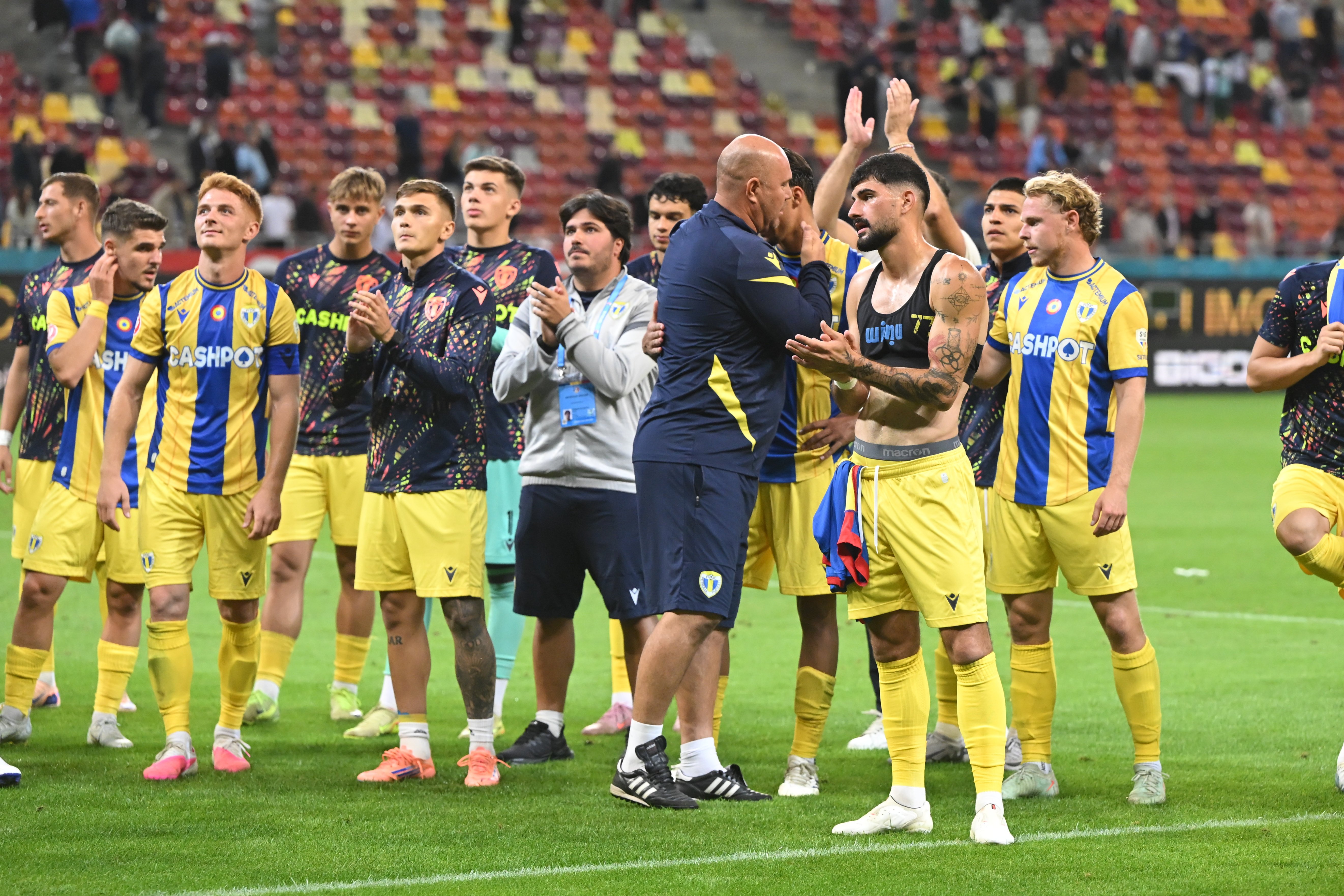Petrolul - Csikszereda, ora 21:00, LIVE TEXT. ”Lupii” primesc vizita ultimei clasate