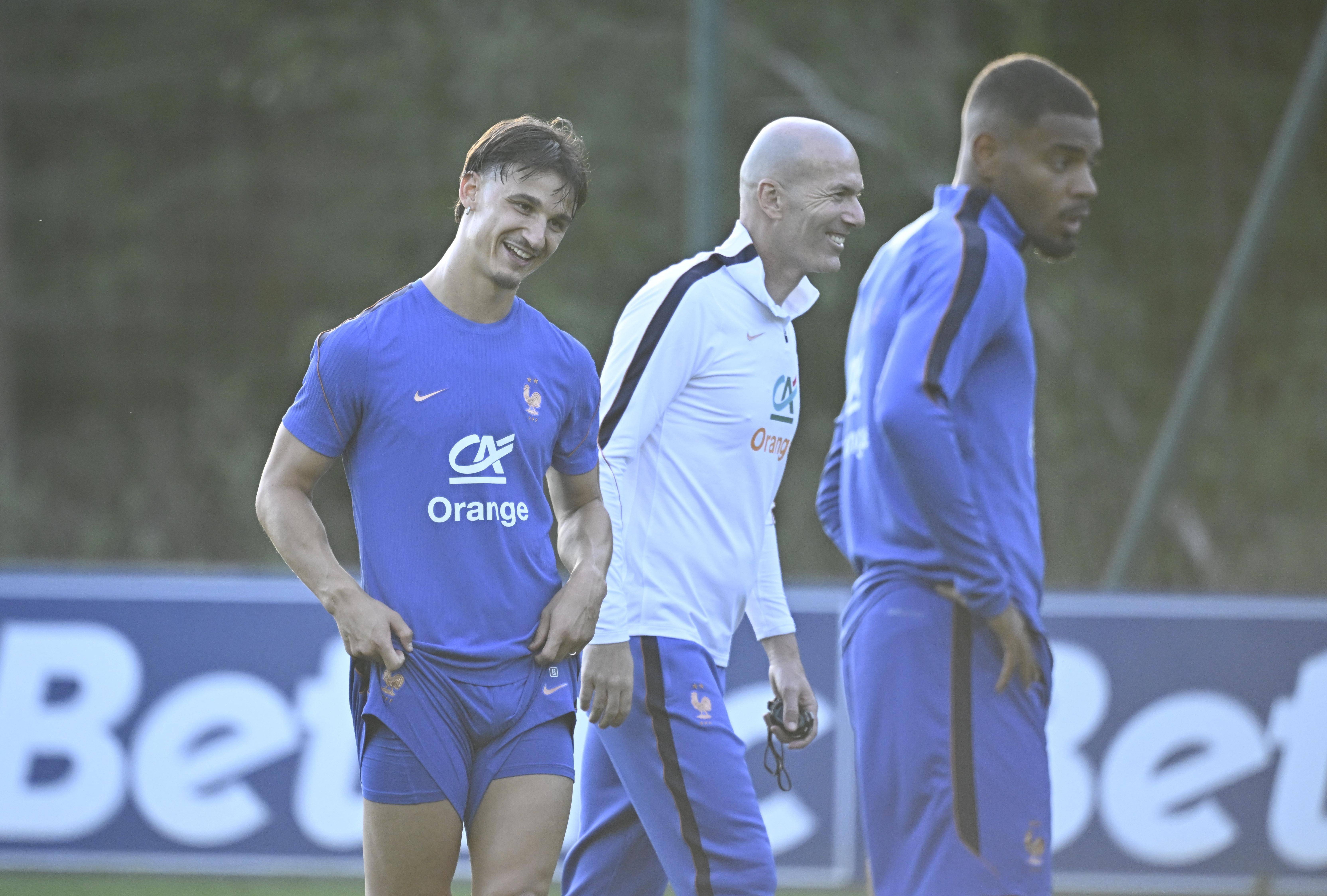 Zinedine Zidane, la prima ședință de antrenament la naționala Franței! Ce a spus Mbappe despre Dembele