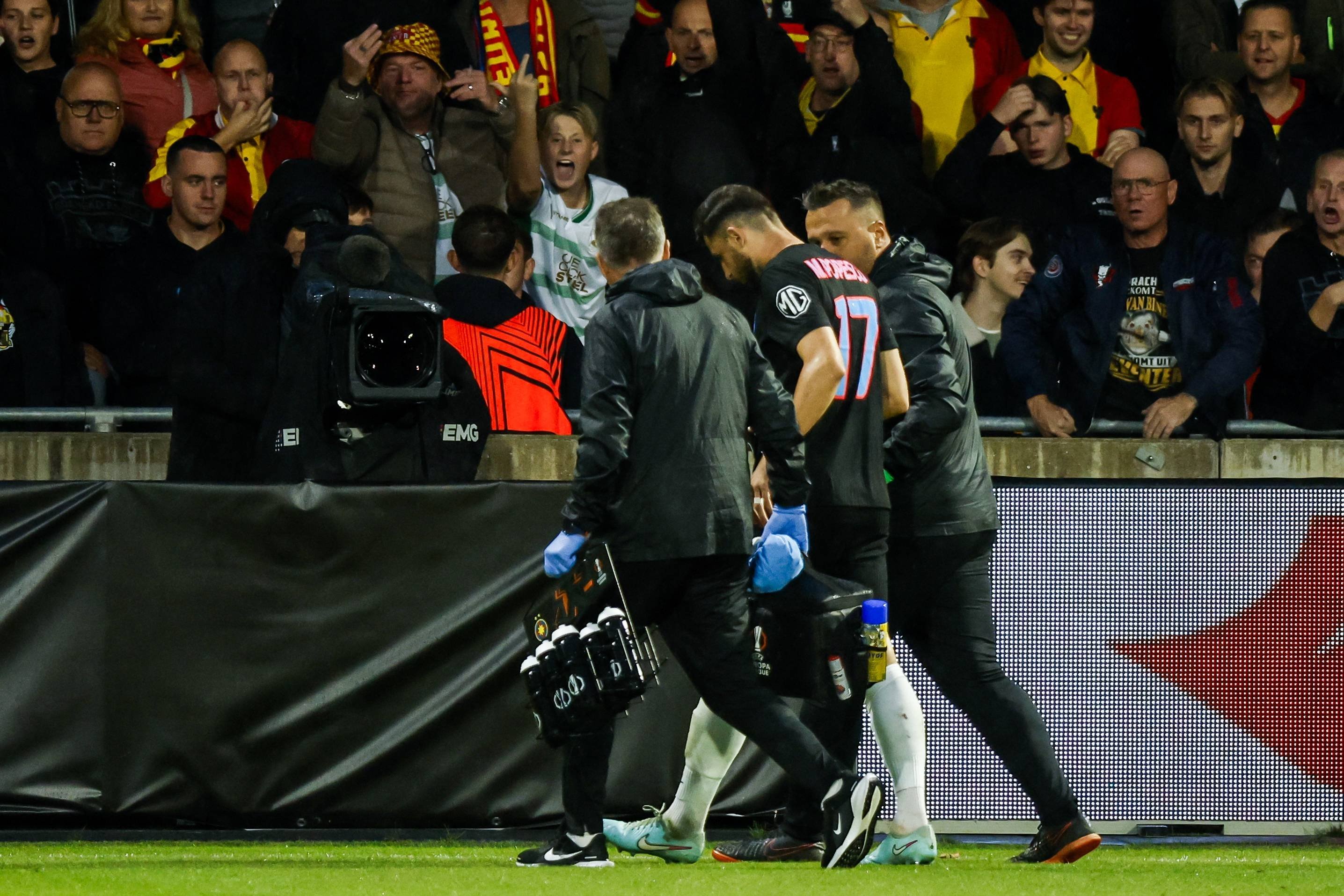FCSB "se întărește" în defensivă! Fundașul cu două titluri revine și va fi sub comanda lui Reghecampf