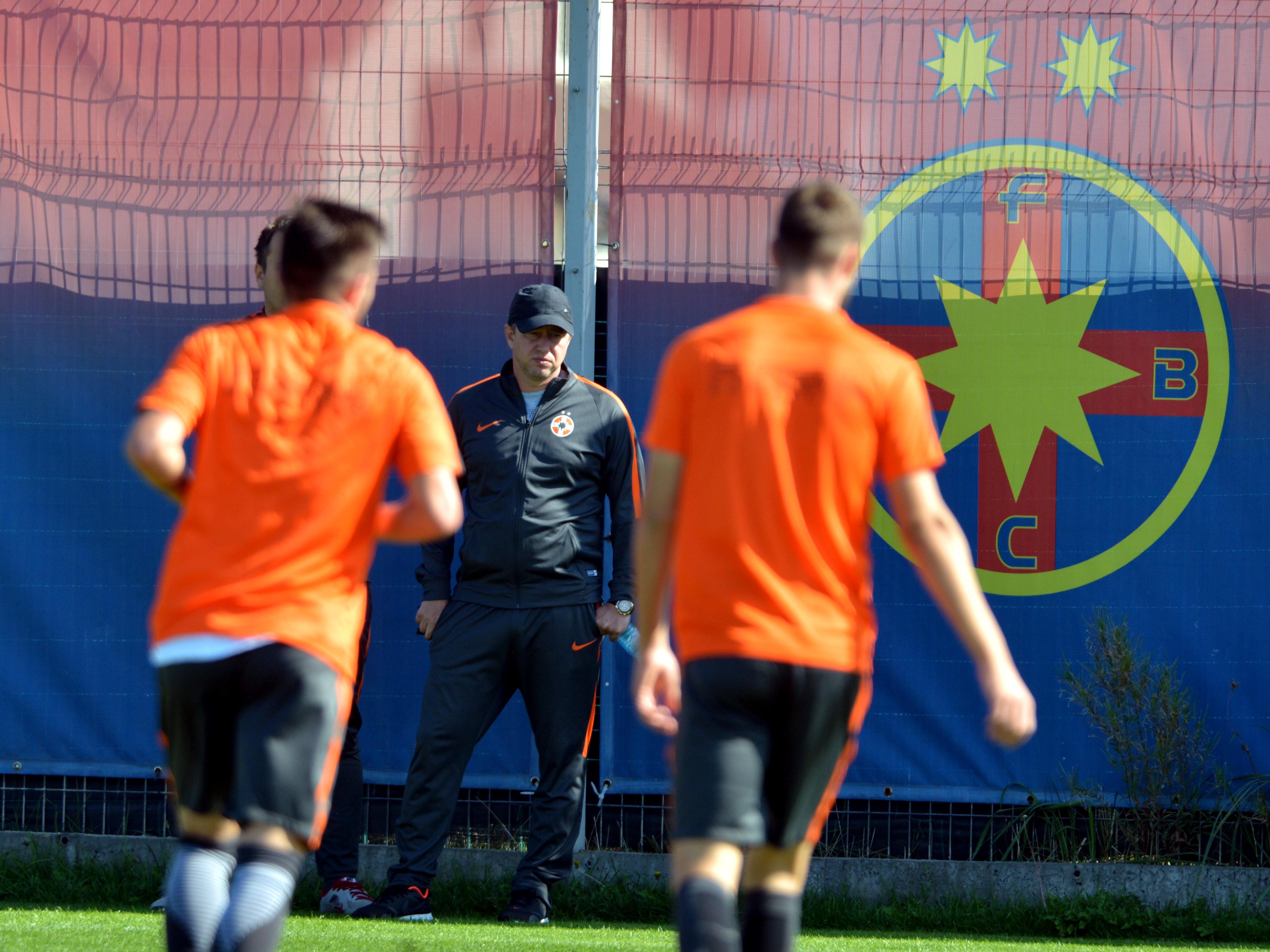 Laurențiu Reghecampf, prima lovitură la FCSB? ”E o coincidență”