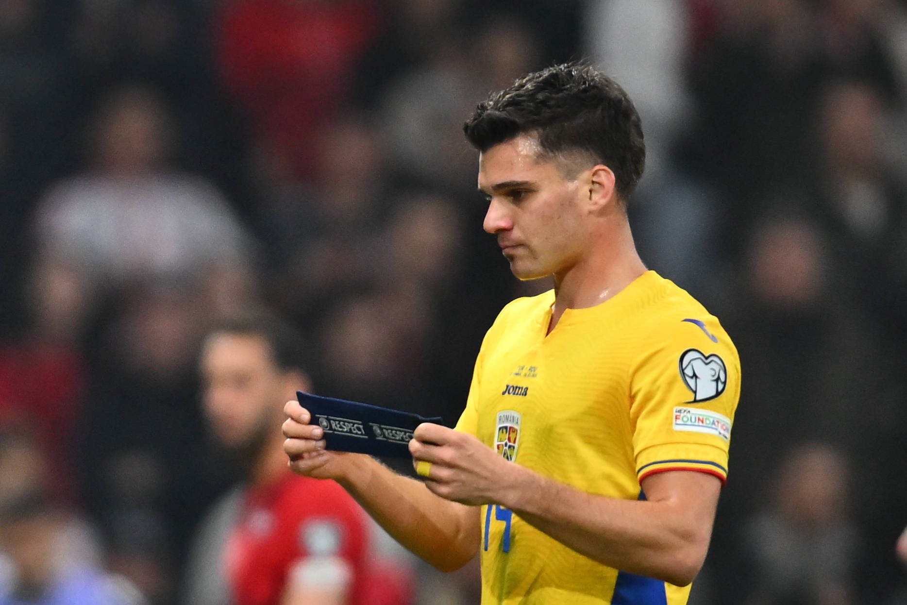 Ianis Hagi a venit la flash-interviu și le-a transmis colegilor săi un singur cuvânt după meciul cu Suedia