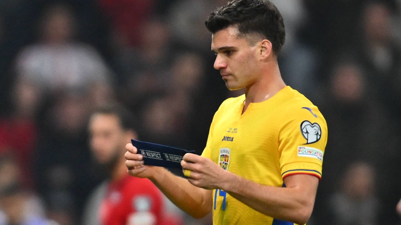 Ianis Hagi a venit la flash-interviu și le-a transmis colegilor săi un singur cuvânt după meciul cu Suedia