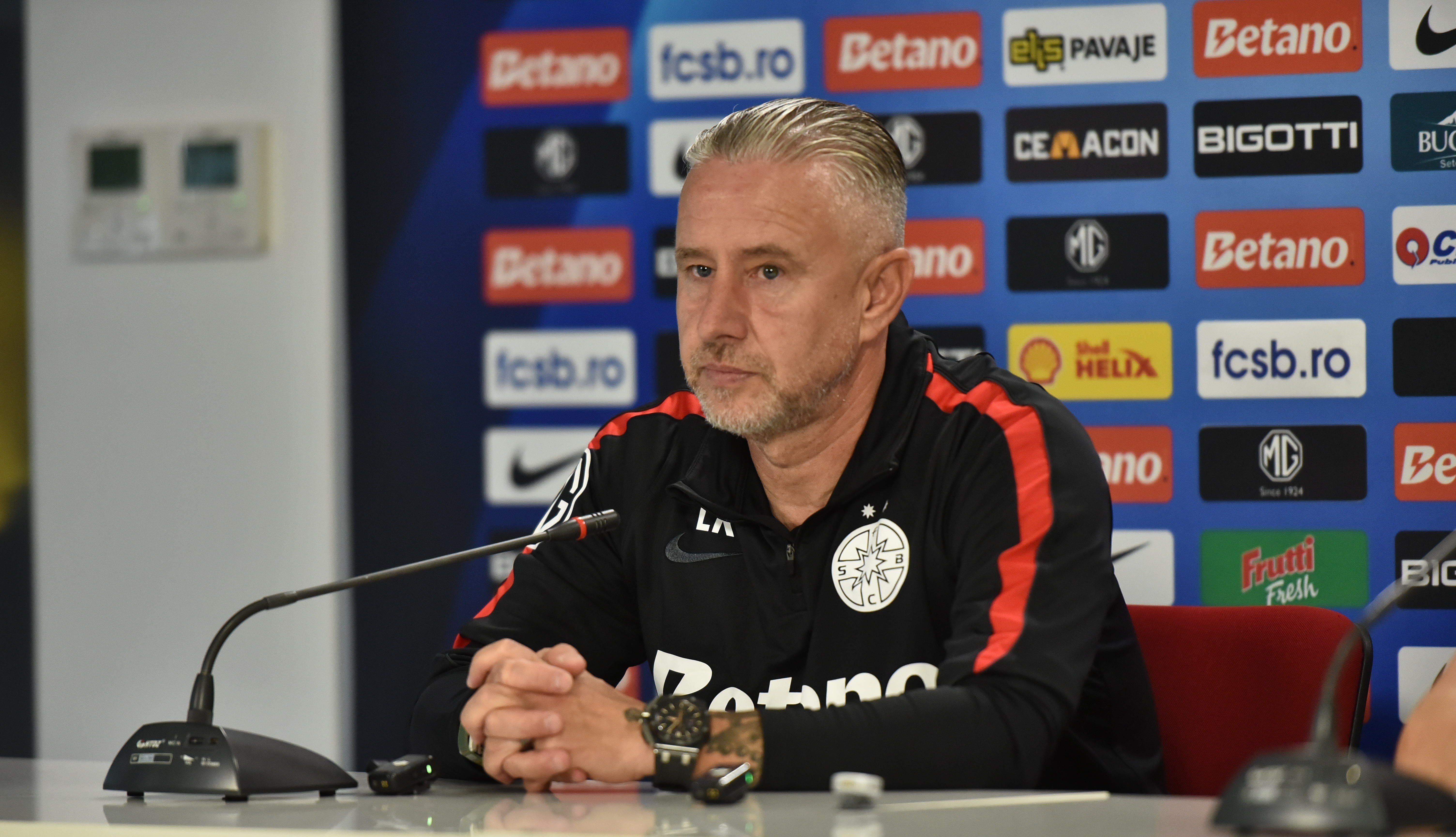 Marea problemă a lui Laurențiu Reghecampf la FCSB: „A pierdut foarte mult aici”