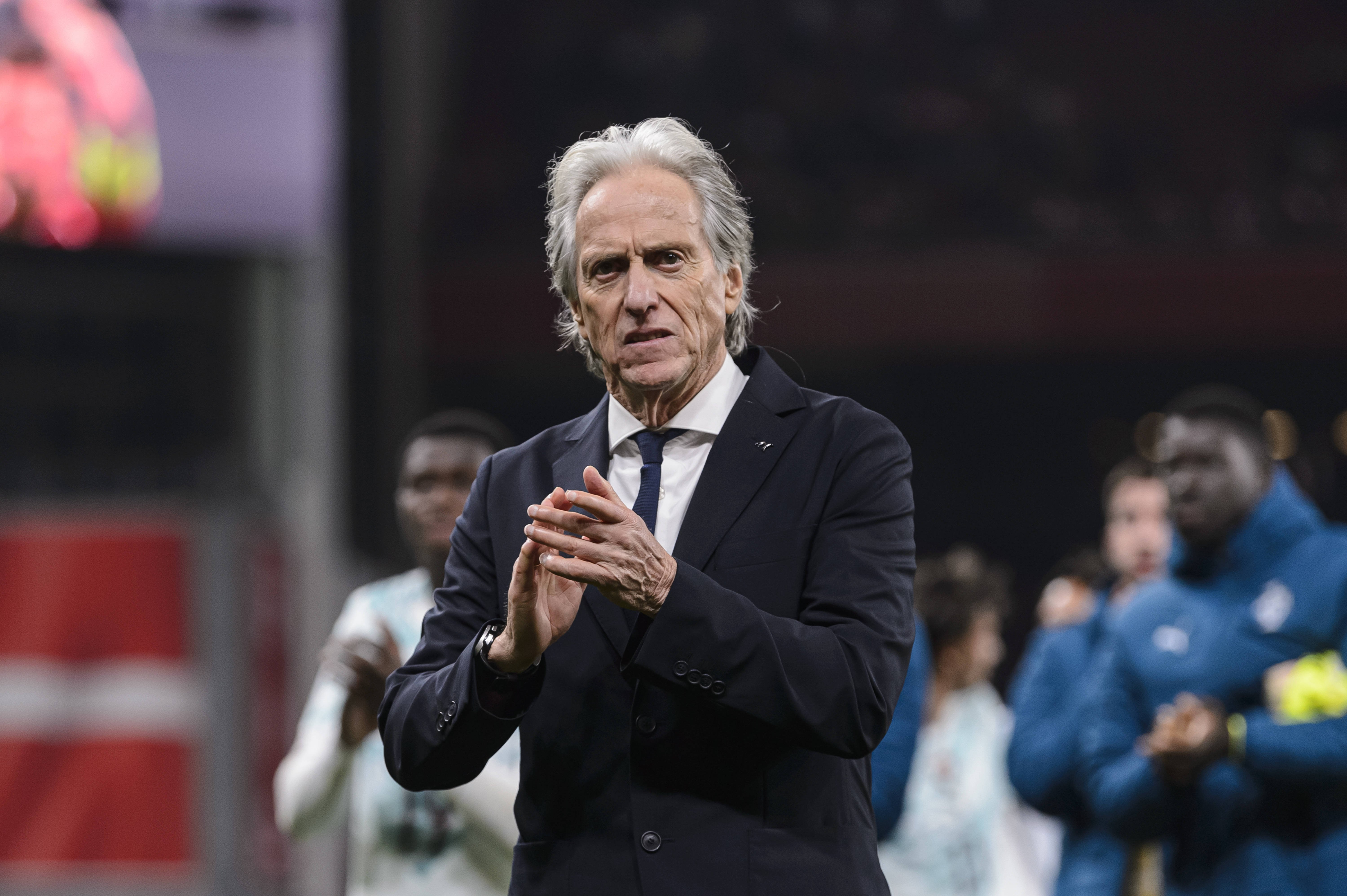 Scandal la revenirea în țară a Portugaliei, după conflictul Jorge Jesus - Cristiano Ronaldo! Val de jigniri, poliția a intervenit: "Ești o rușine!"
