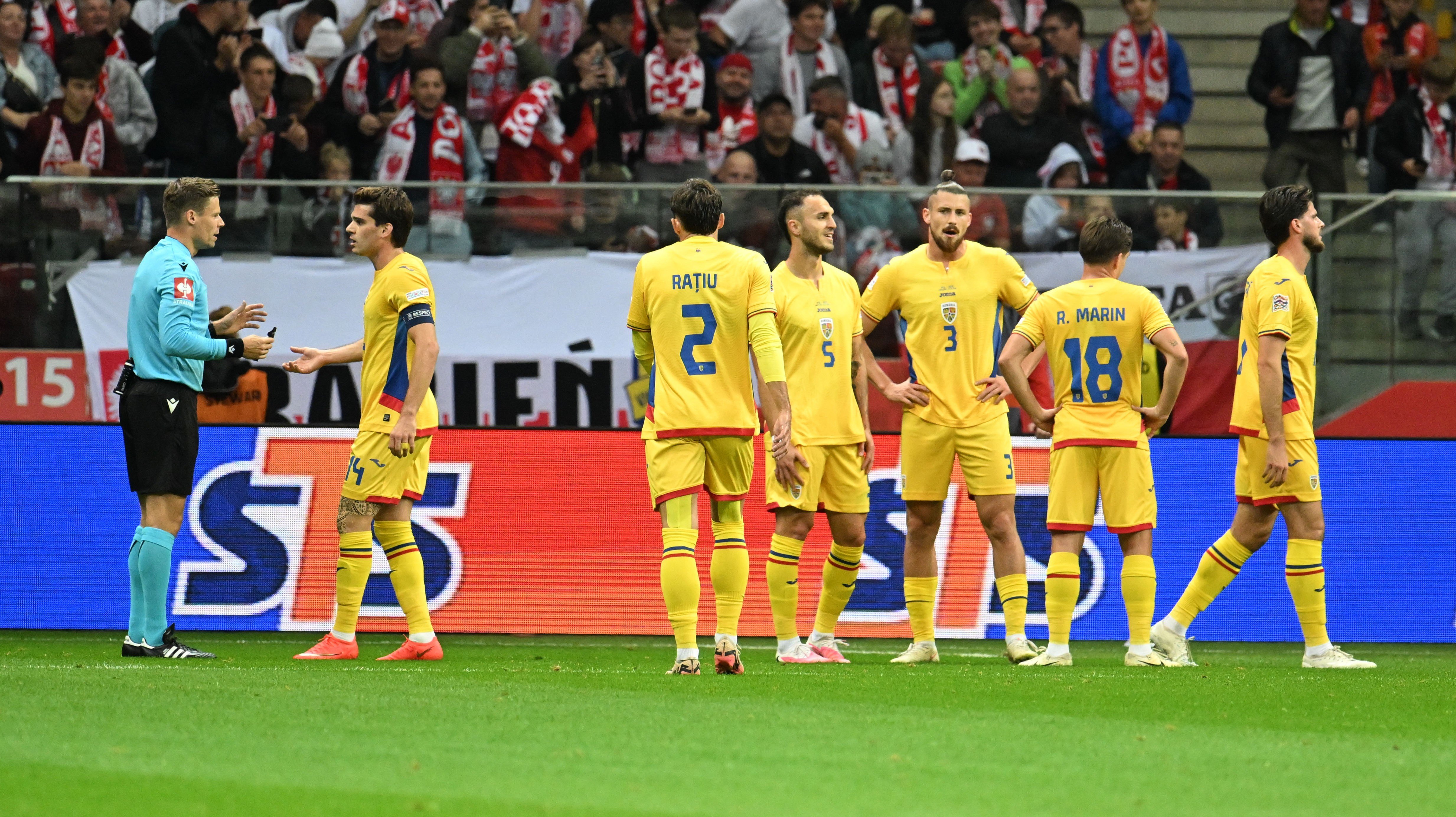 Notele „tricolorilor” după măcelul Polonia - România 6-0: cine a primit mai puțin de 4