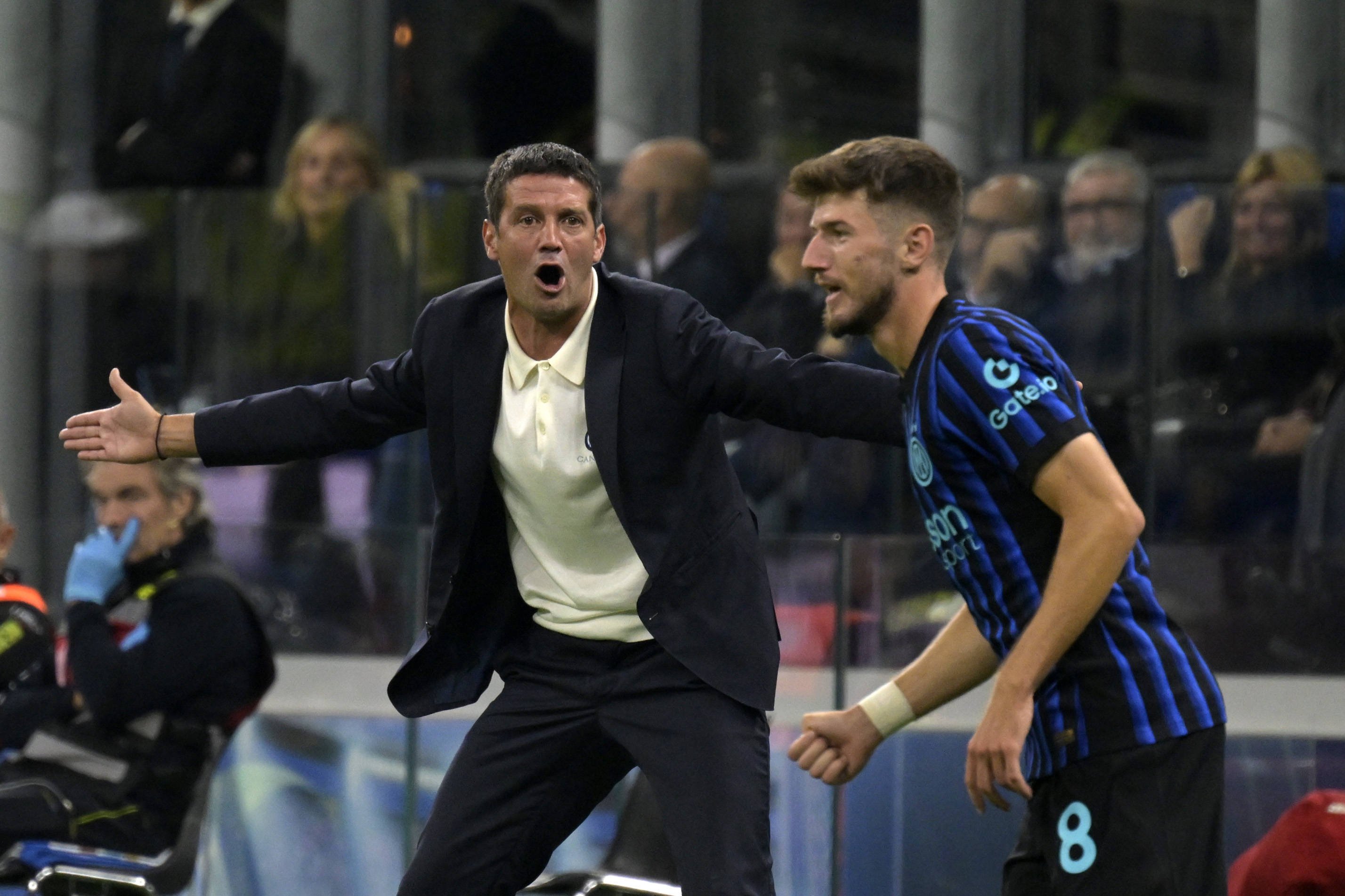 Chivu, tras la răspundere: "E unul dintre cei mai buni din lume. Dacă nu îi dă minute, n-are sens să mai stea"