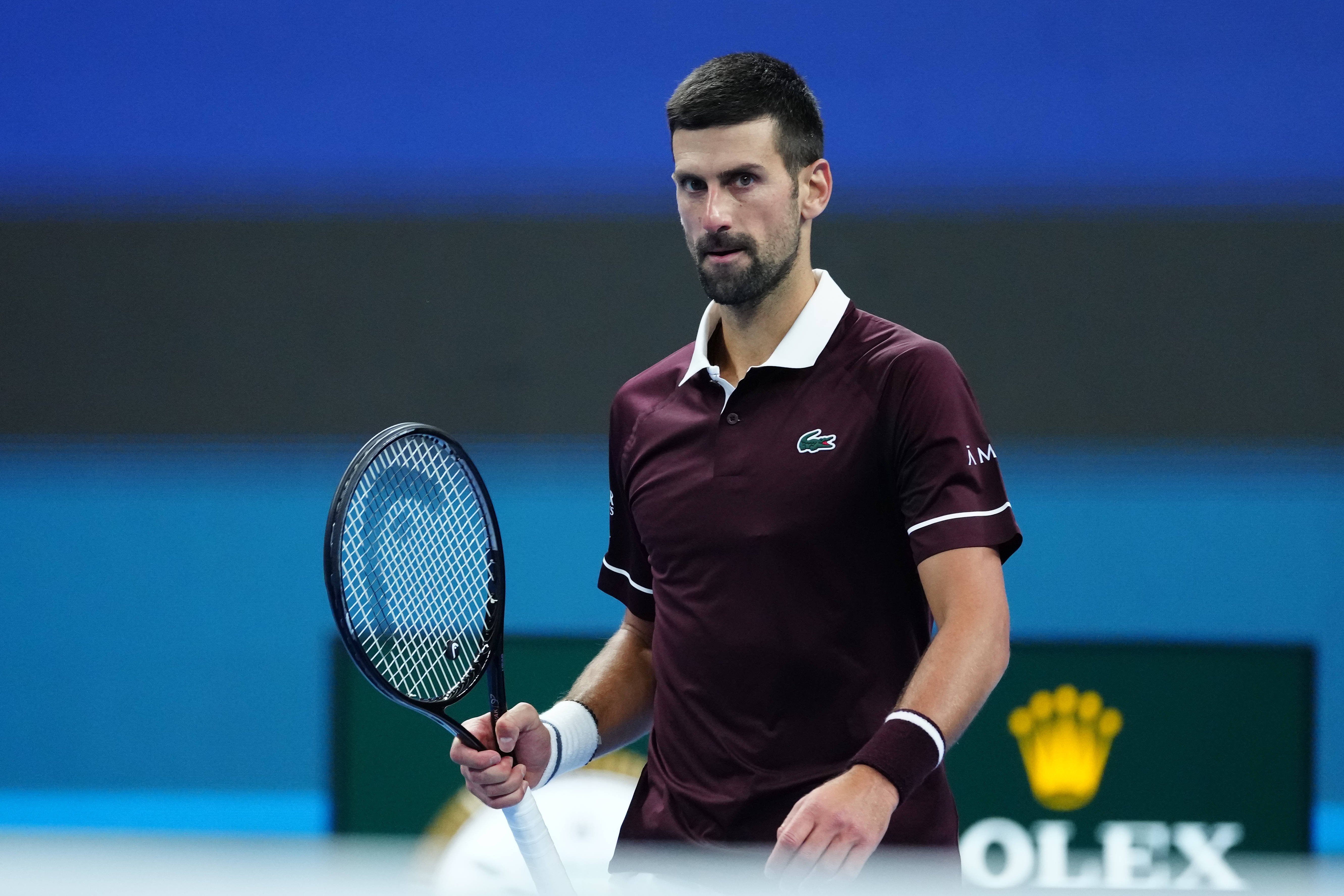 La 39 de ani, Djokovic îi bate în 27 de ore pe Zverev și Medvedev. Rusul, eliminat după ce a lovit un spectator din primul rând