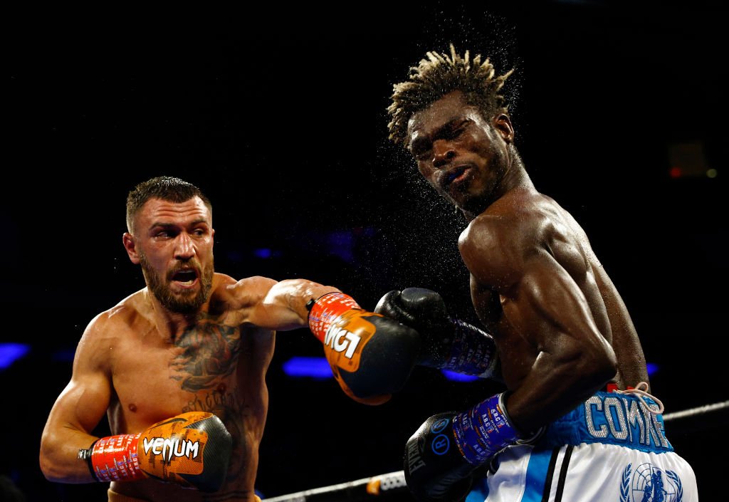 Unul dintre cei mai valoroși boxeri din istorie revine în ring la 38 de ani!
