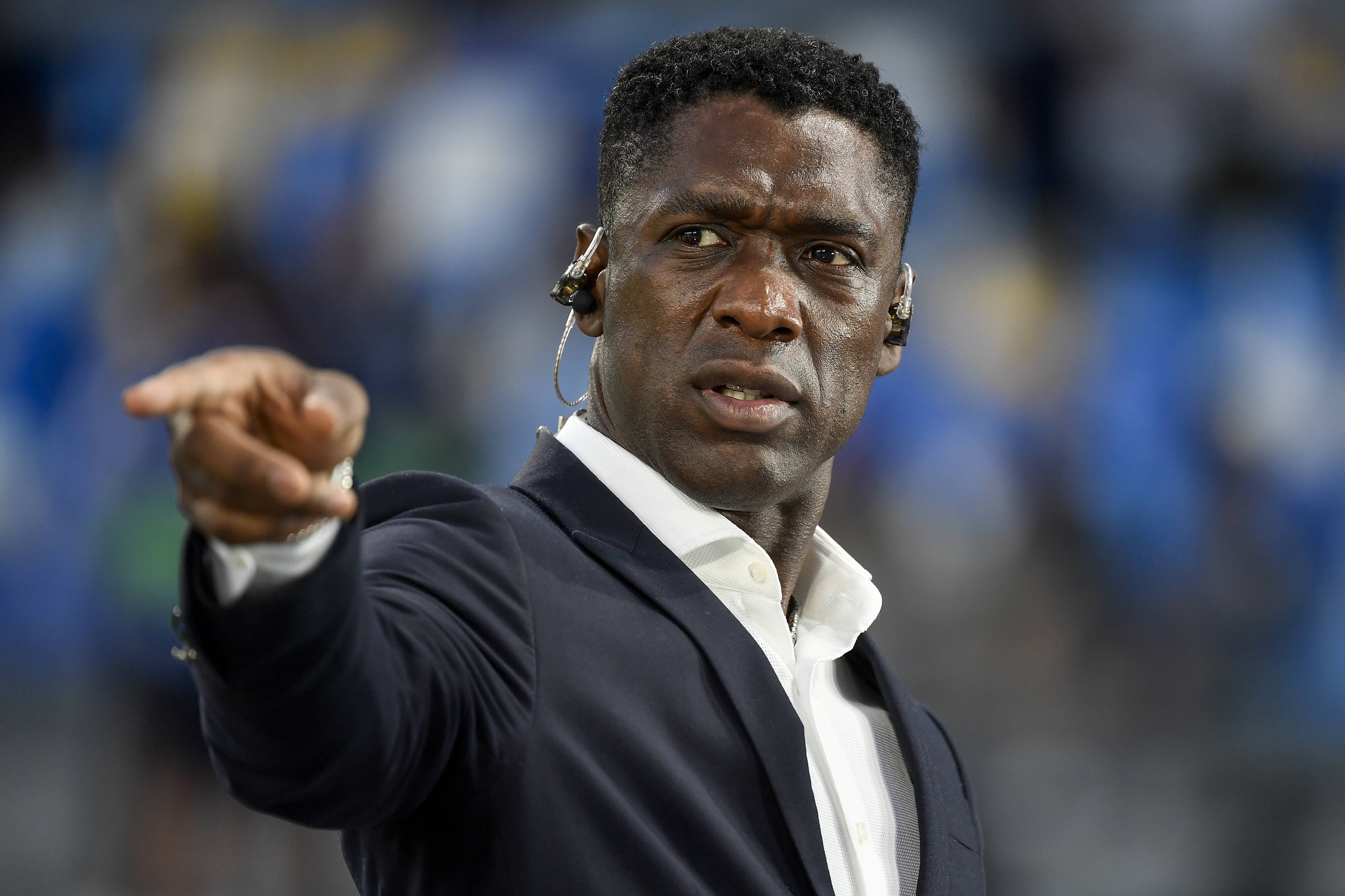 Uriașul Clarence Seedorf a semnat cu o echipă de tradiție: „Este o onoare”