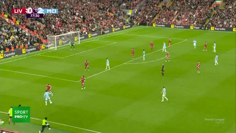 Rayan Cherki, gol în Liverpool - Manchester City (min. 78)