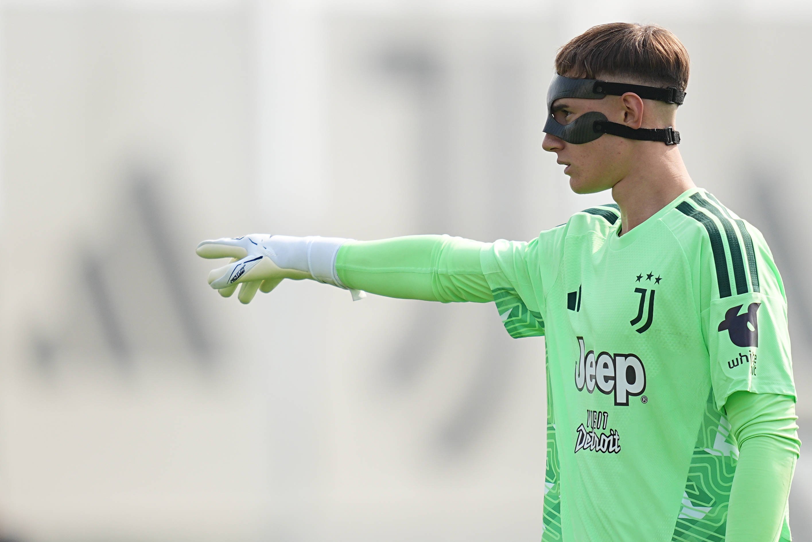 Cine sunt cei doi fotbaliști români rezerve la Juventus Torino și Lecce în ultima etapă din Serie A