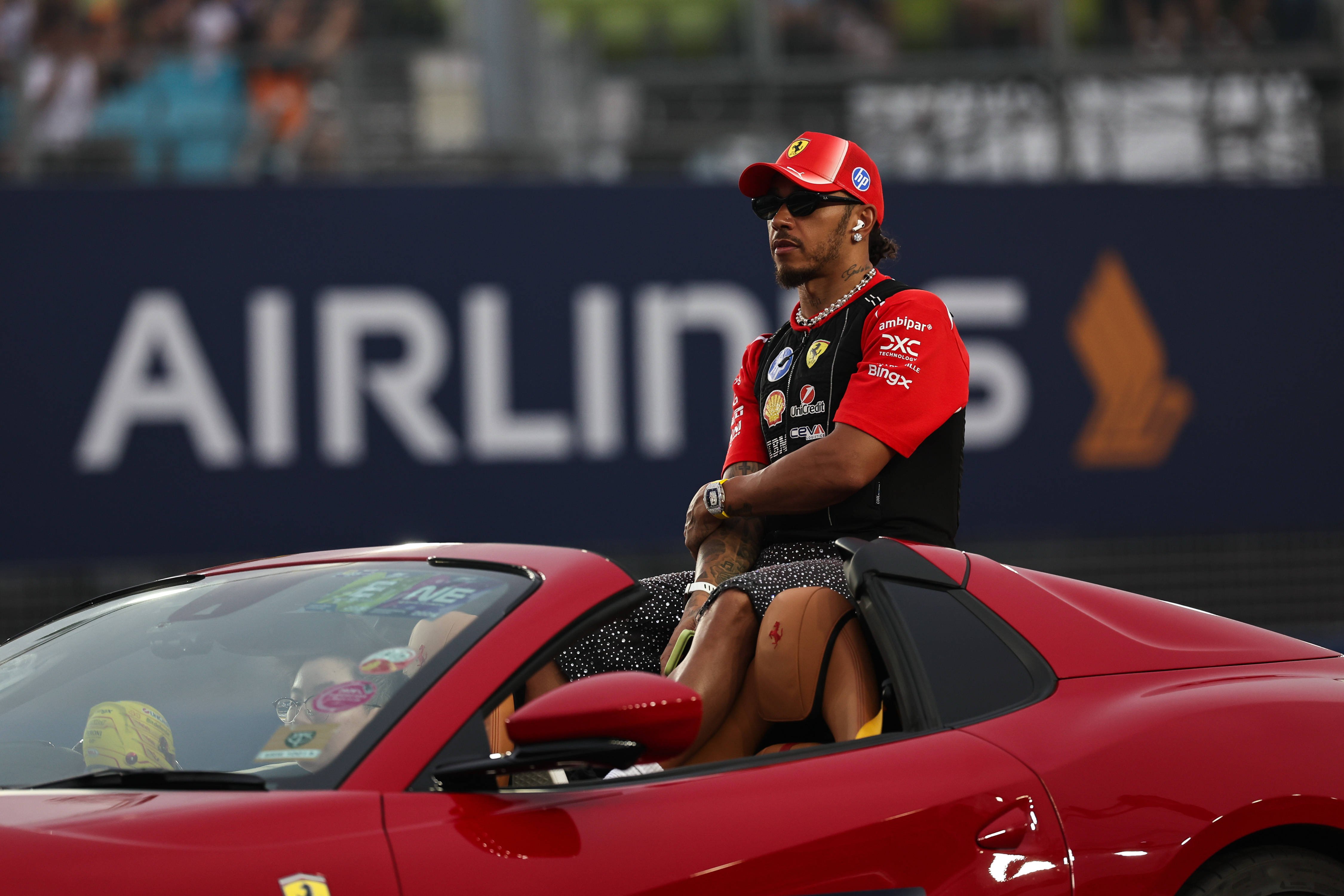 Formula 1 | Lewis Hamilton a fost dus la centrul medical după Marele Premiu de la Singapore. Care e motivul