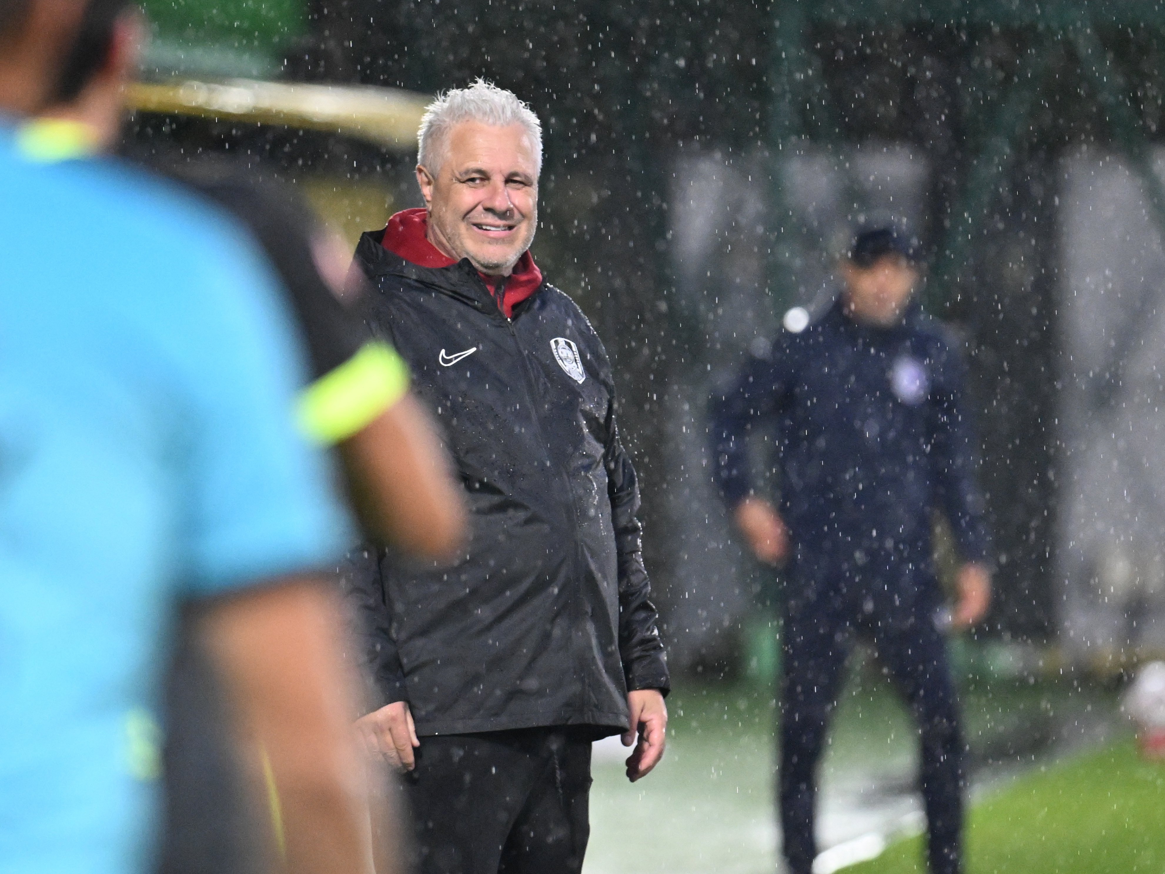 FC Argeș - CFR Cluj, ACUM pe Sport.ro. Probleme pentru Șumudică! Tofan zduduie bara porții