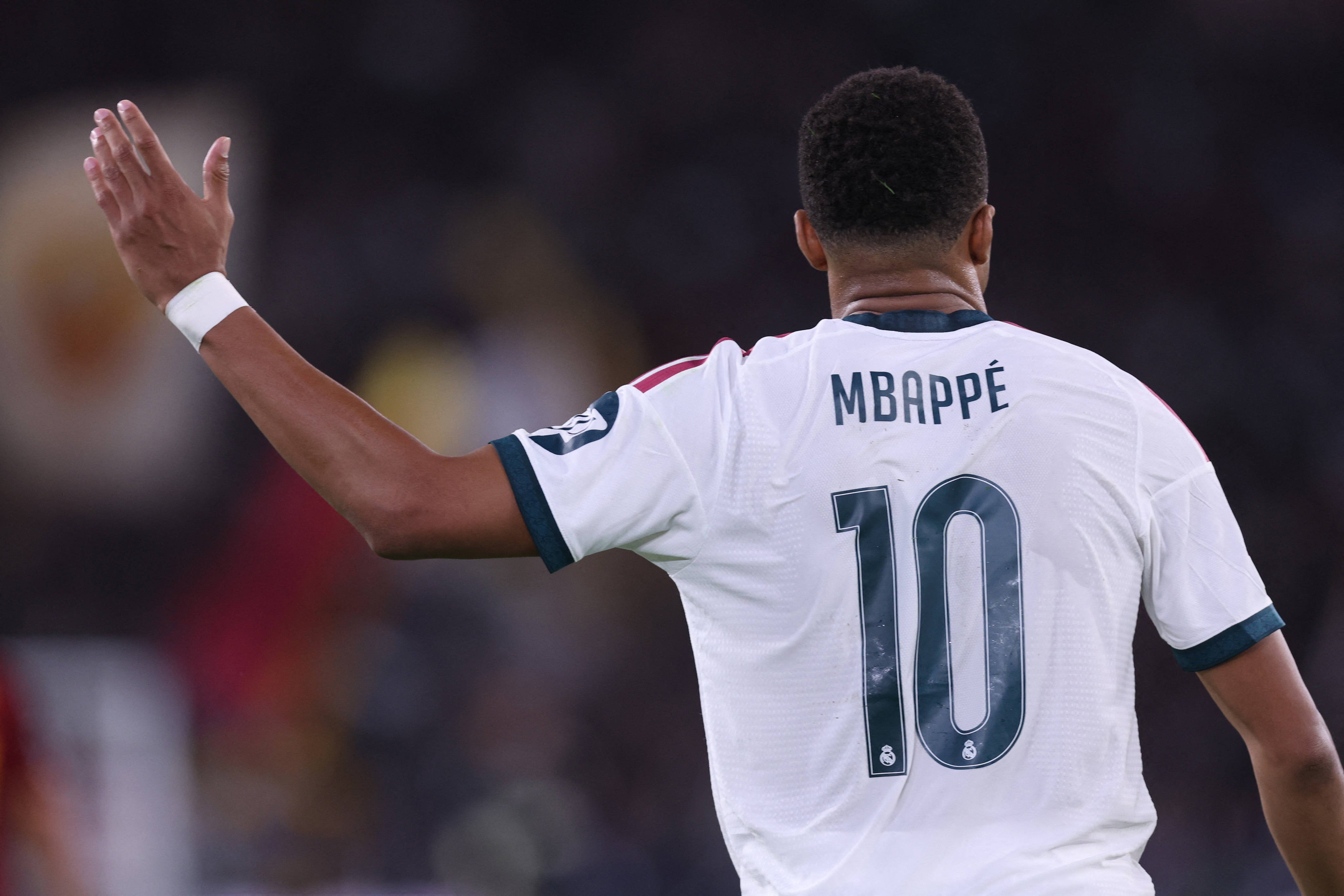 Mbappe 12
