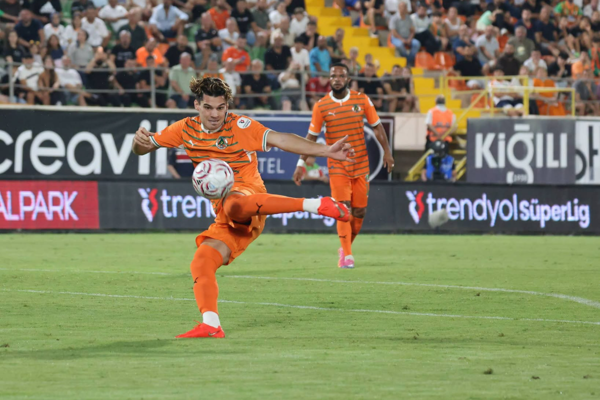 Nota lui Ianis Hagi după ce a jucat în Fenerbahce - Alanyaspor