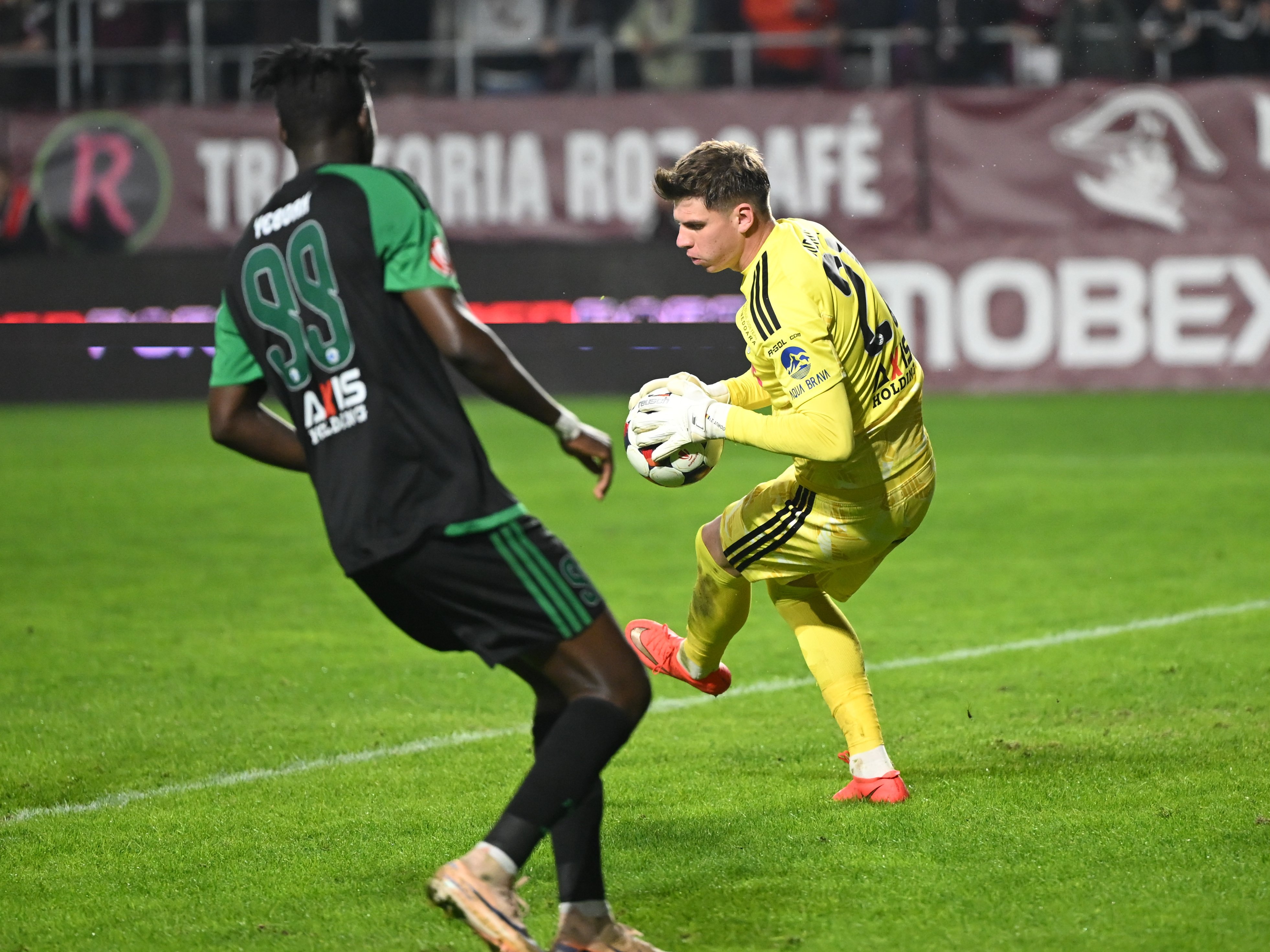 Rapid bucuresti corvinul hunedoara superliga superbet 17102026 2
