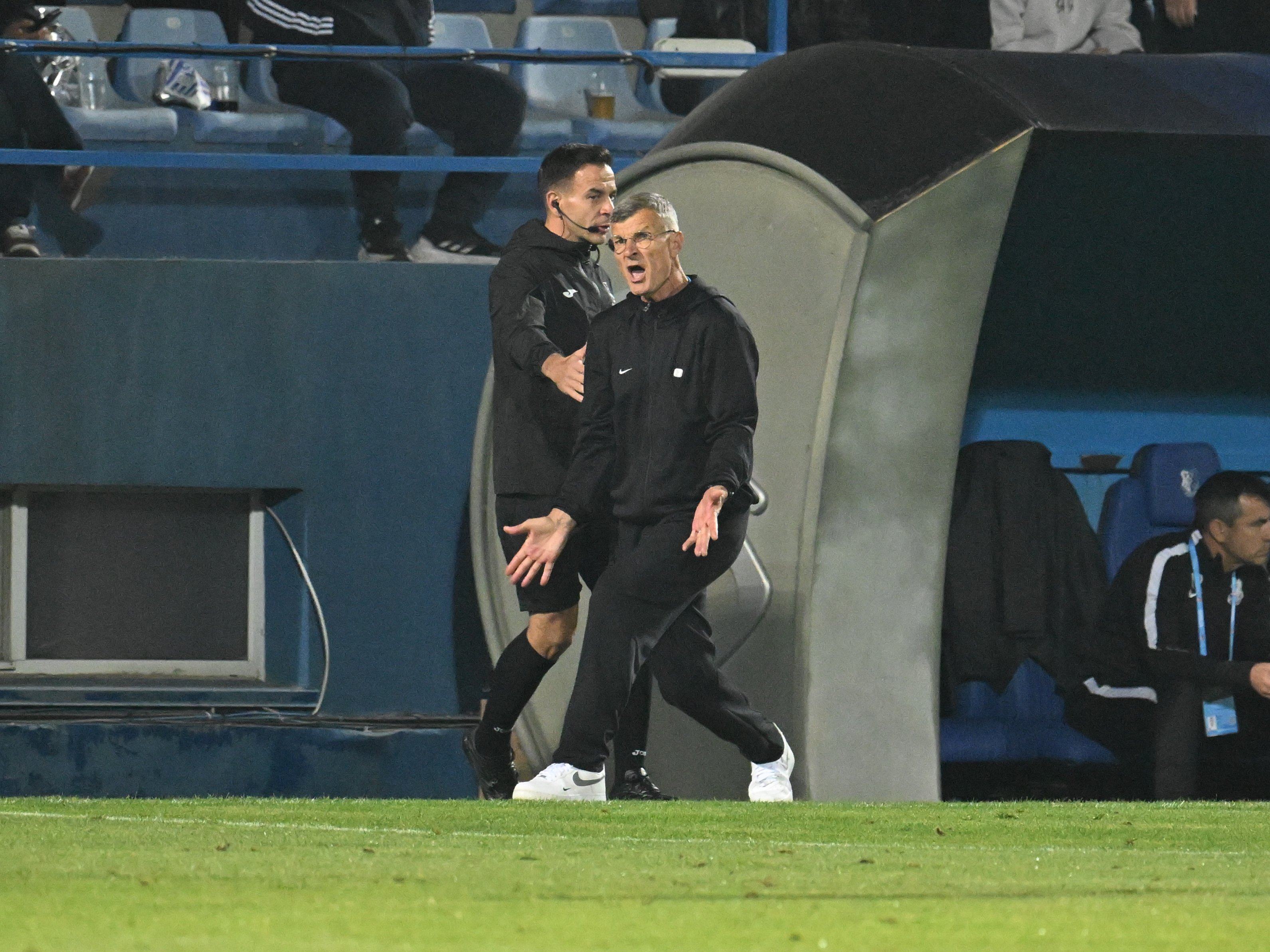 „Un chin!” Neluțu Sabău nu are milă de jucătorii săi după 0-2 cu Universitatea Craiova: „Avem obligații”