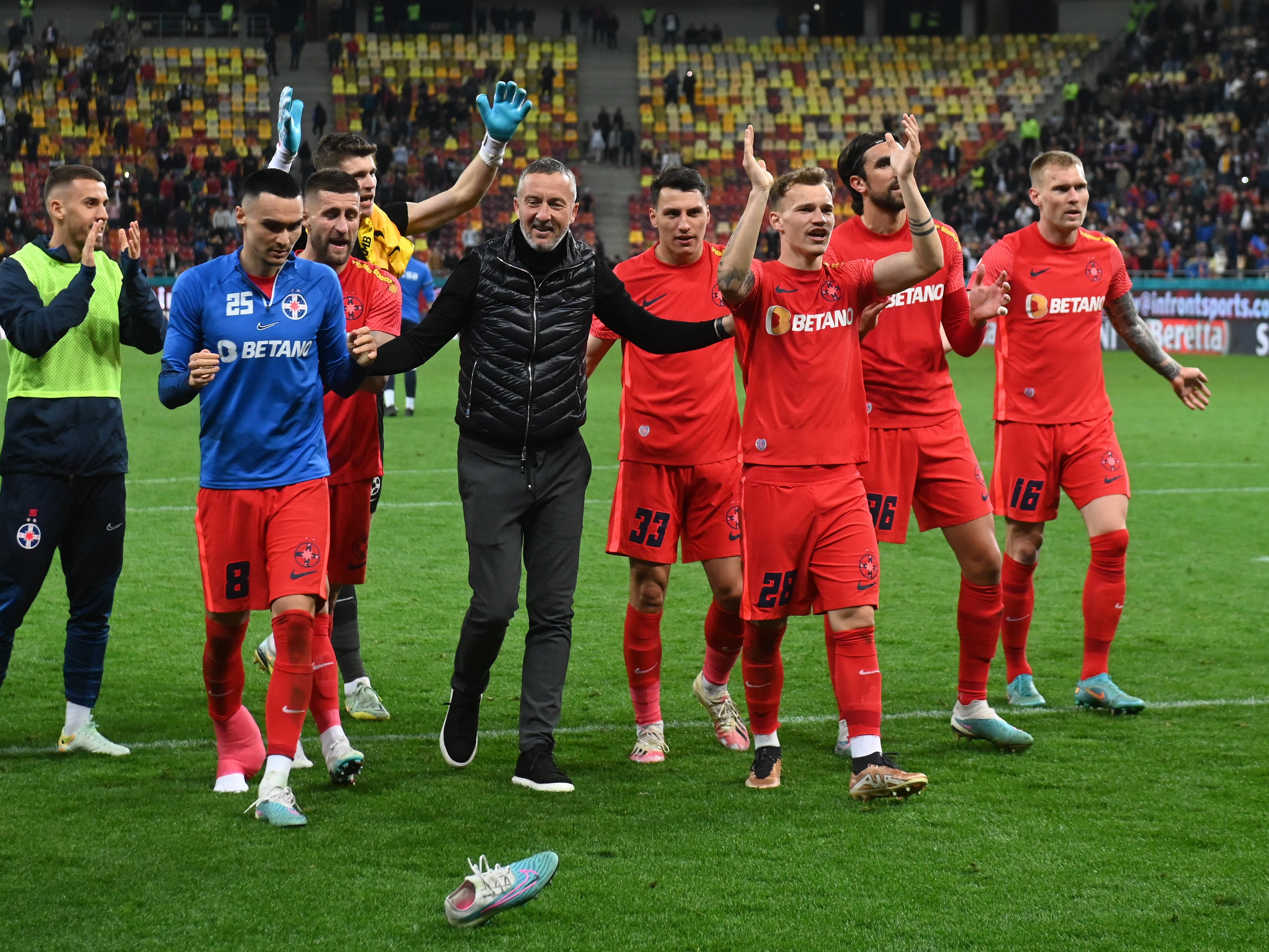 Fostul stâlp de la FCSB își caută echipă după ce în România a fost exclus: "A jucat și la națională"