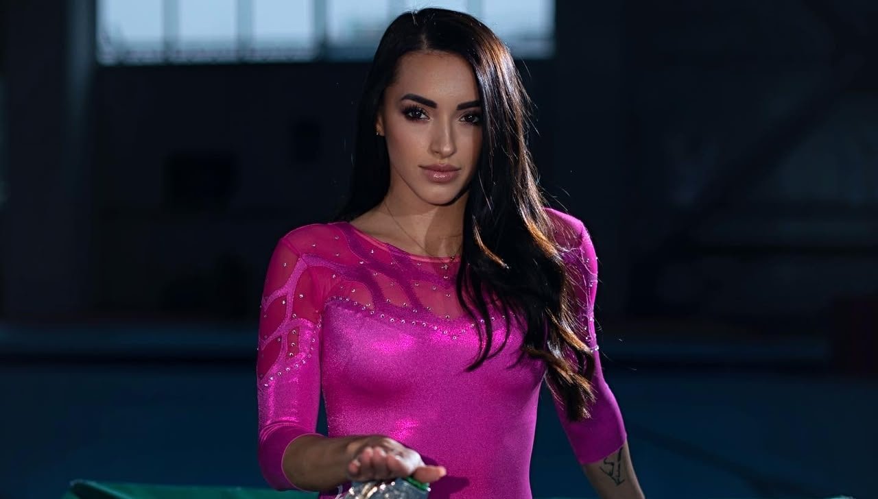 Larisa Iordache se alătură echipei PRO TV. Fosta gimnastă va comenta Campionatele Mondiale de la Rotterdam, difuzate pe PRO ARENA și VOYO