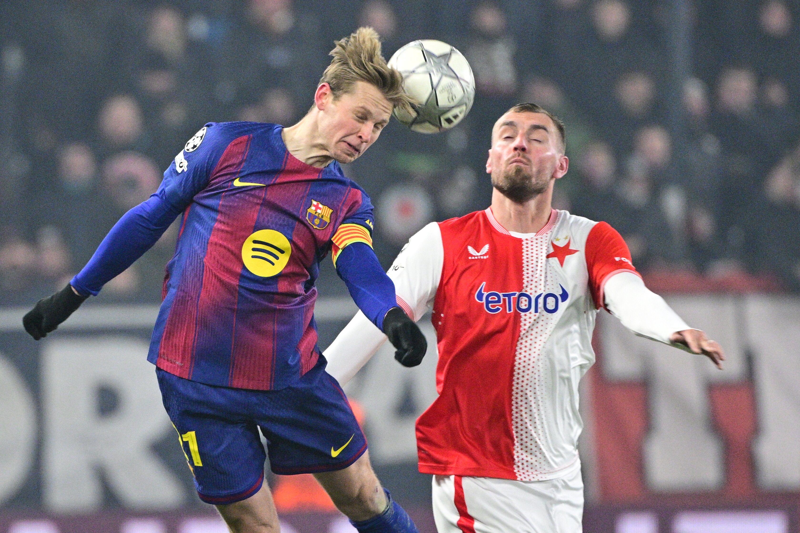 OUT din Champions League și de la echipă după ce i-a arătat arbitrului degetul mijlociu! ”Prostie pură”