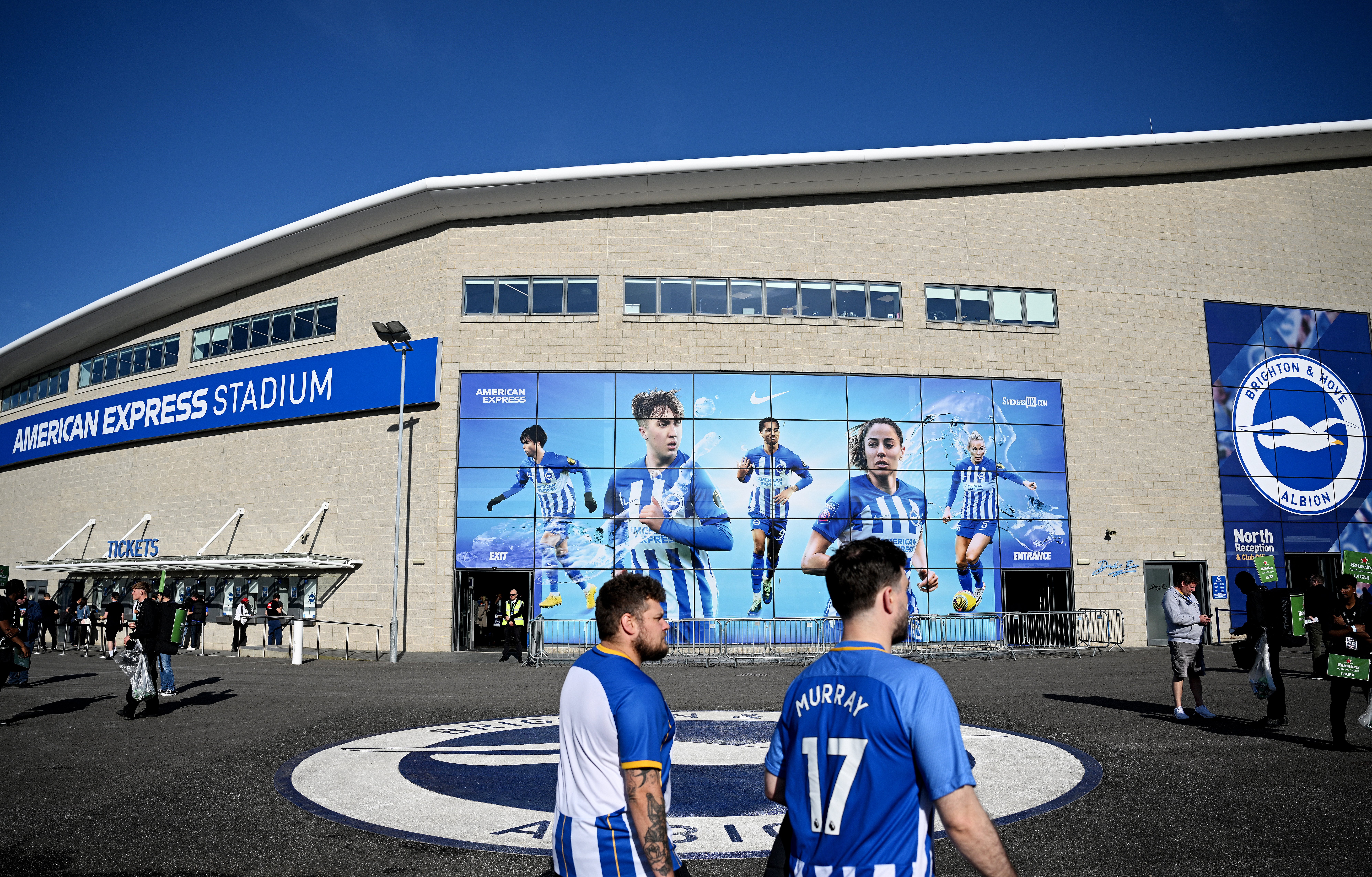 Amex Stadium, stadionul lui Brighton din Premier League. Povestea clubului care a rămas 14 ani fără o arenă proprie