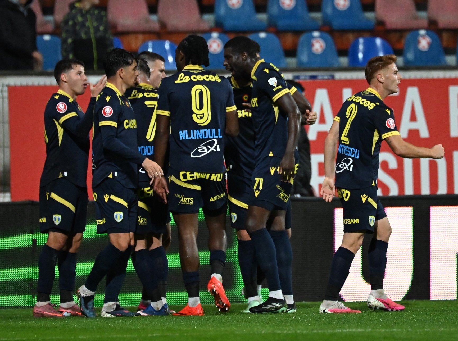 FC Botoșani - Petrolul Ploiești 1-3! Succes fără emoții pentru „lupii galbeni”