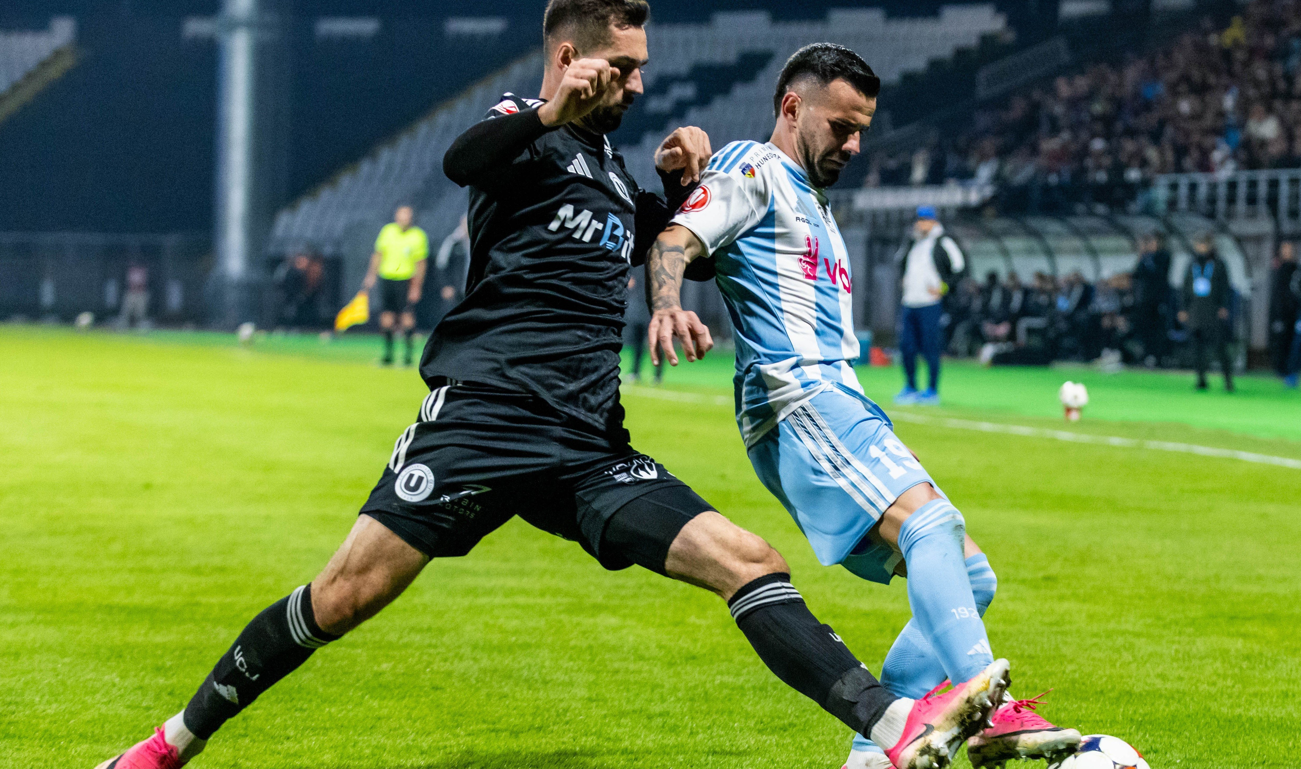 Corvinul - ”U“ Cluj 0-1, ACUM, pe Sport.ro! Jovo Lukic deschide scorul după o eroare mare