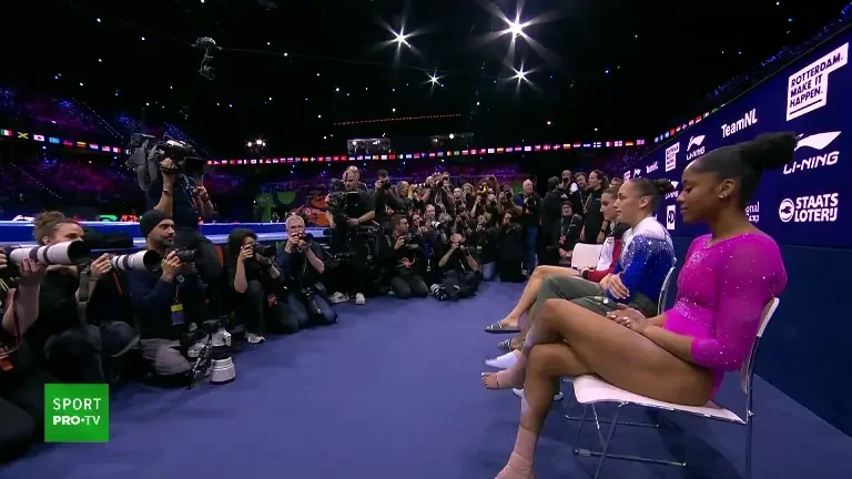Kaylia Nemour și-a apărat cu succes titlul mondial la paralele inegale