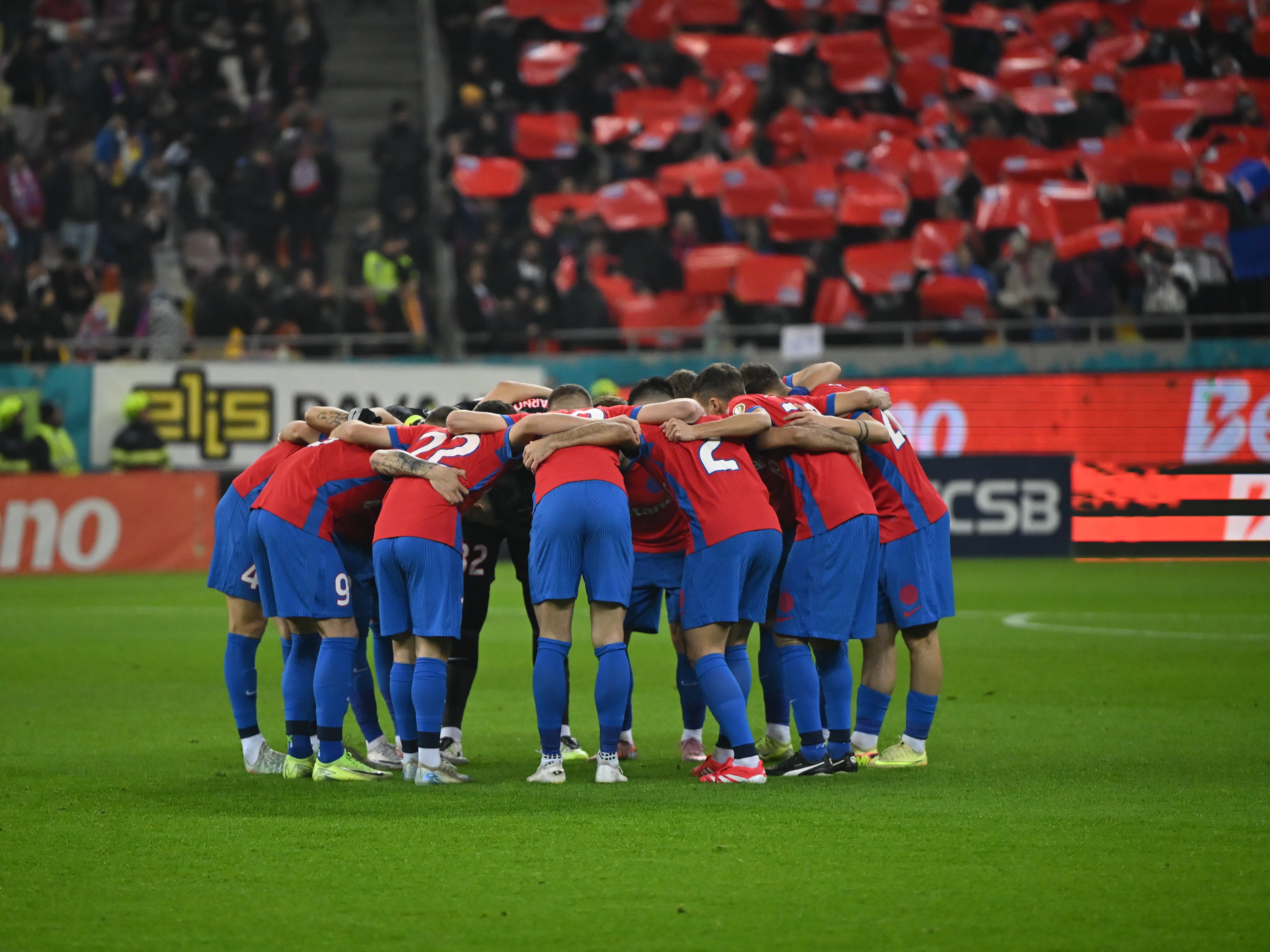 FCSB - Rapid, ACUM pe Sport.ro! Ocazie IMENSĂ ratată de Cisotti