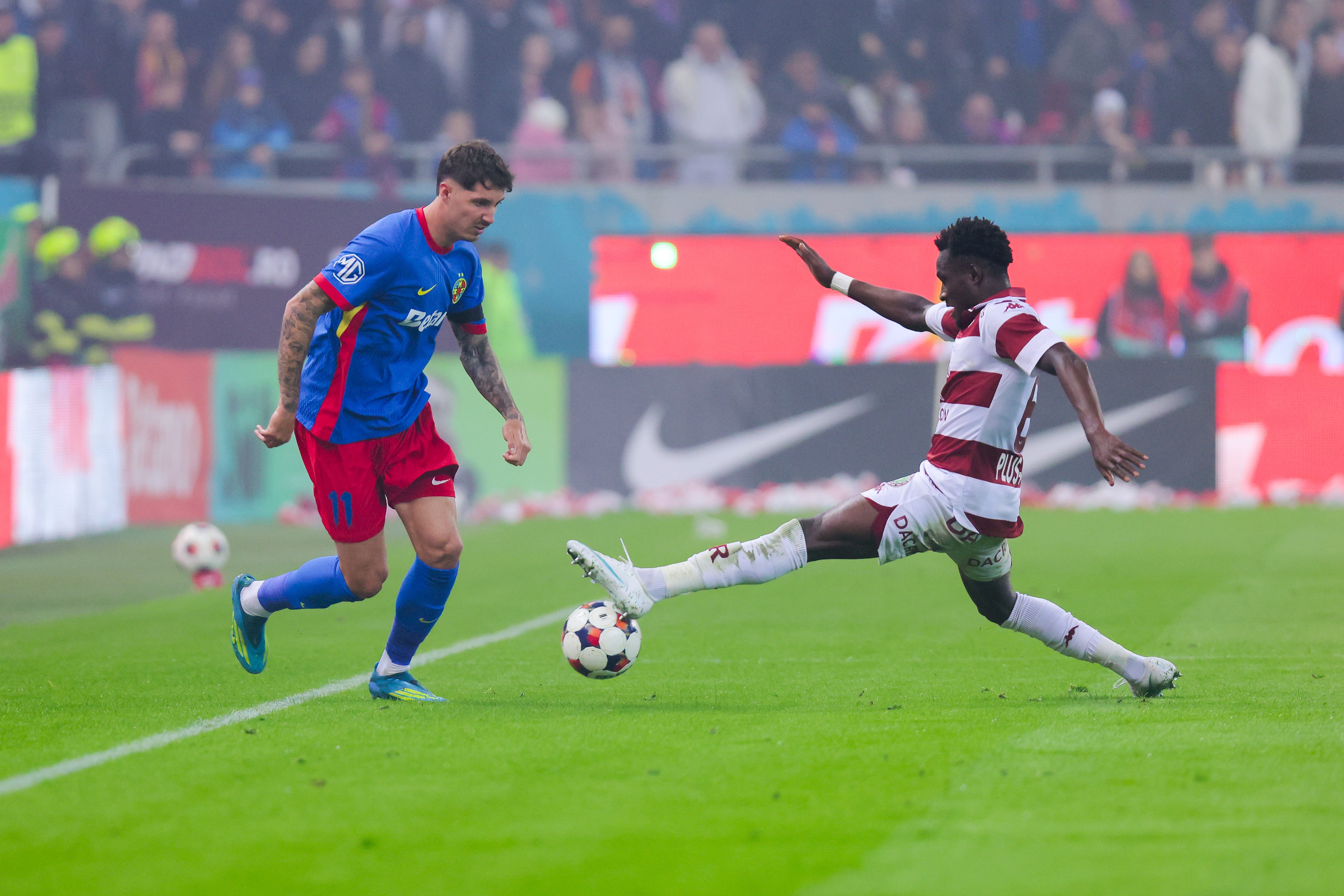 Reghecampf nu iartă pe nimeni! Ce schimbare a făcut la pauza derby-ului FCSB - Rapid