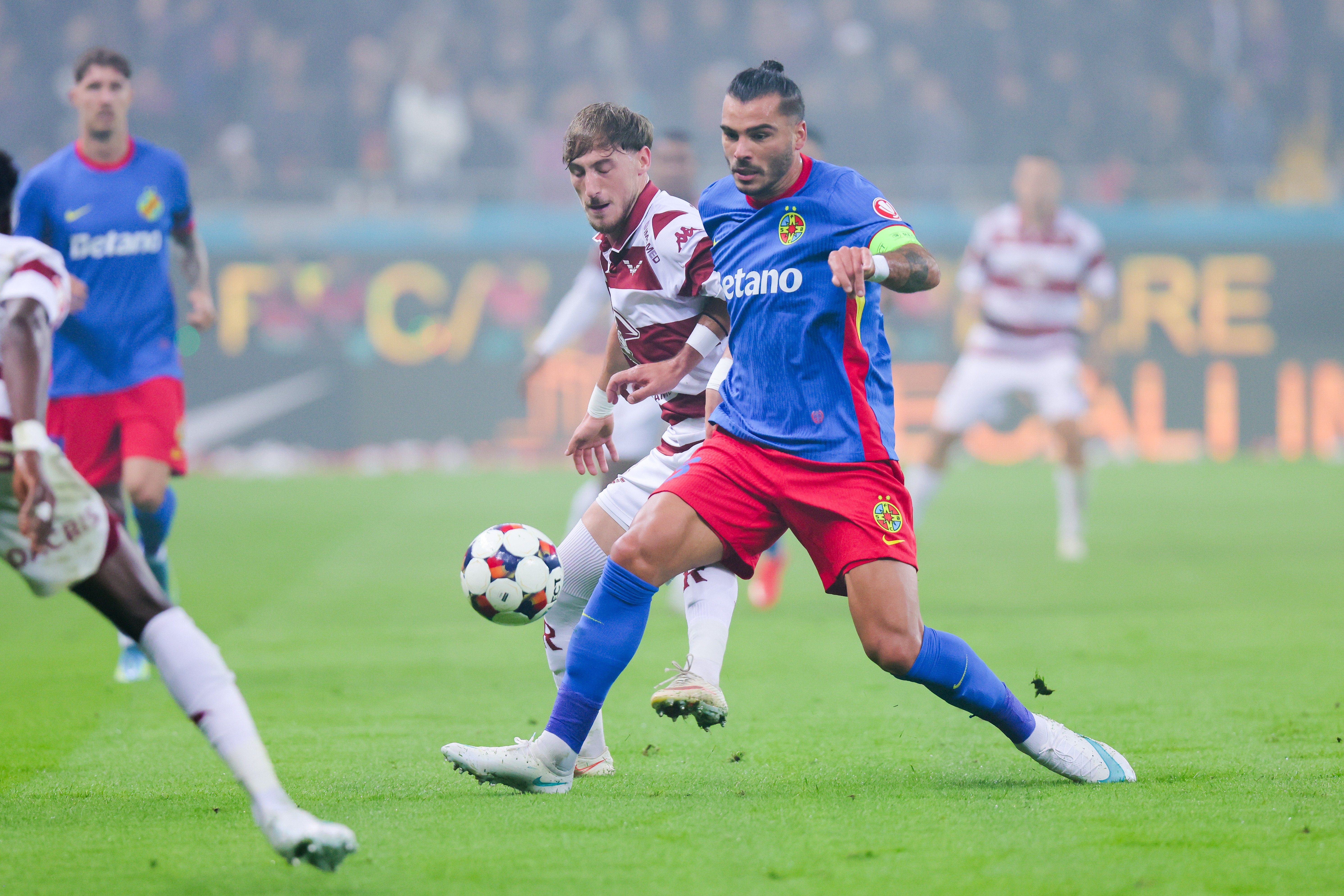FCSB - Rapid, ACUM pe Sport.ro! Muhar egalează cu un șut fabulos! Asediu la poarta lui Ungureanu